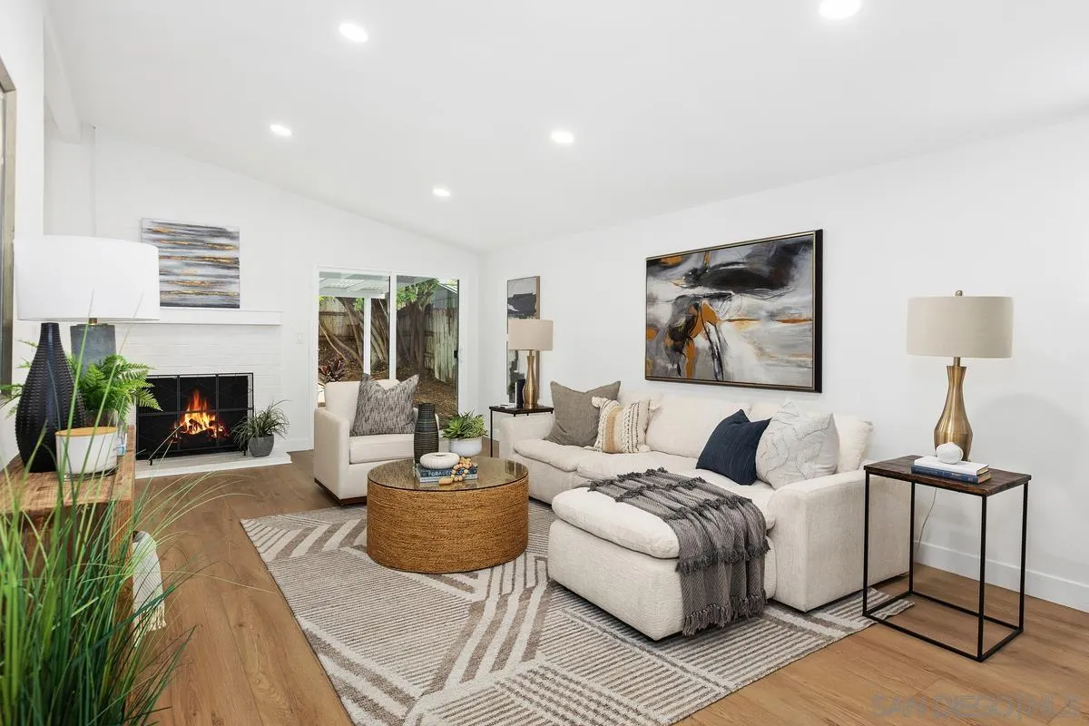https://cdn.realtyfeed.com/cdn/127/250042281/b09e05245965b3551d7eb1b1ac0d6106.webp