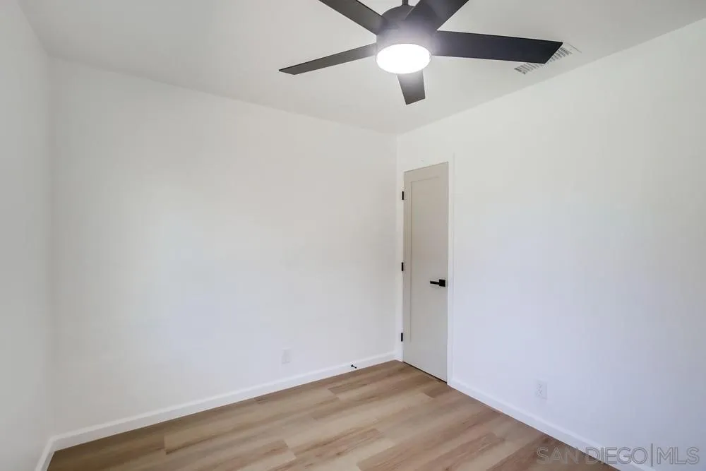 https://cdn.realtyfeed.com/cdn/127/250042289/1ff44d76b190e263b8f819da4c2d49e8.webp