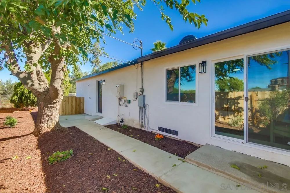 https://cdn.realtyfeed.com/cdn/127/250042289/be7c449eceacad3166f95f032de7d9d8.webp