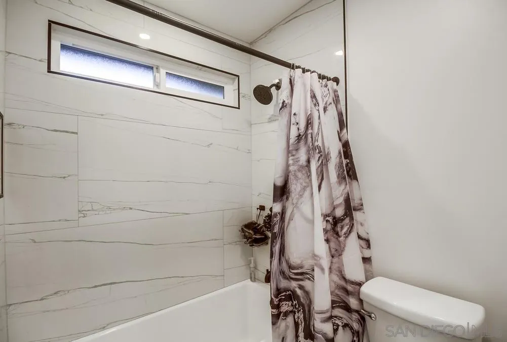 https://cdn.realtyfeed.com/cdn/127/250042294/6419fa0161d847e896744b8360e61143.webp