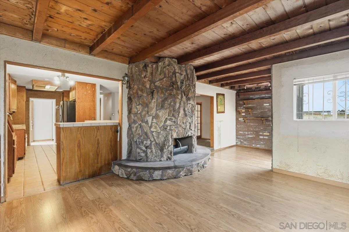 https://cdn.realtyfeed.com/cdn/127/250042302/ceeb3f3bbabaf96e127e376b9de34840.webp