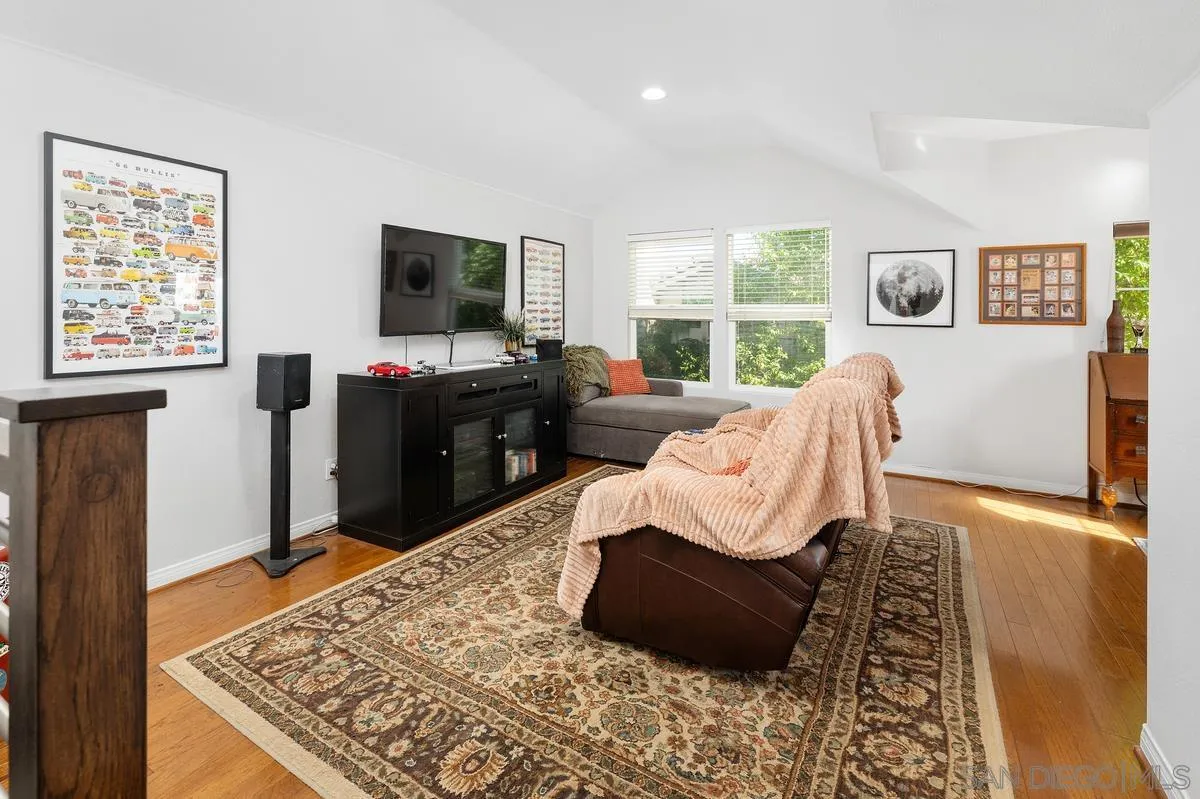https://cdn.realtyfeed.com/cdn/127/250042316/45ddba06157010661e714ea78a24ab38.webp
