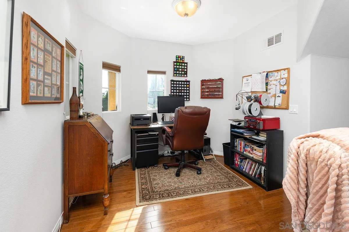 https://cdn.realtyfeed.com/cdn/127/250042316/512247b1d0461b419149f83ede7e855e.webp
