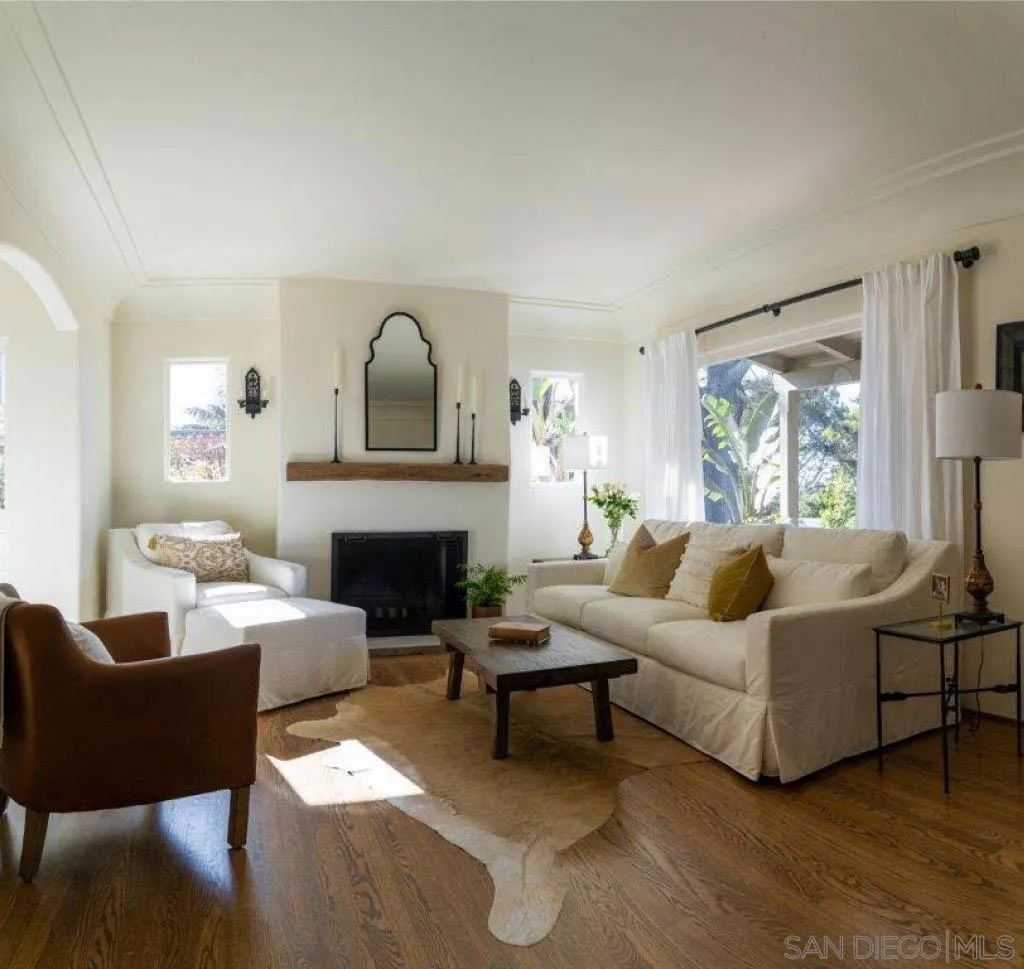 https://cdn.realtyfeed.com/cdn/127/250042317/1553d09992221d37c7d3ae5d3b1e69c9.webp