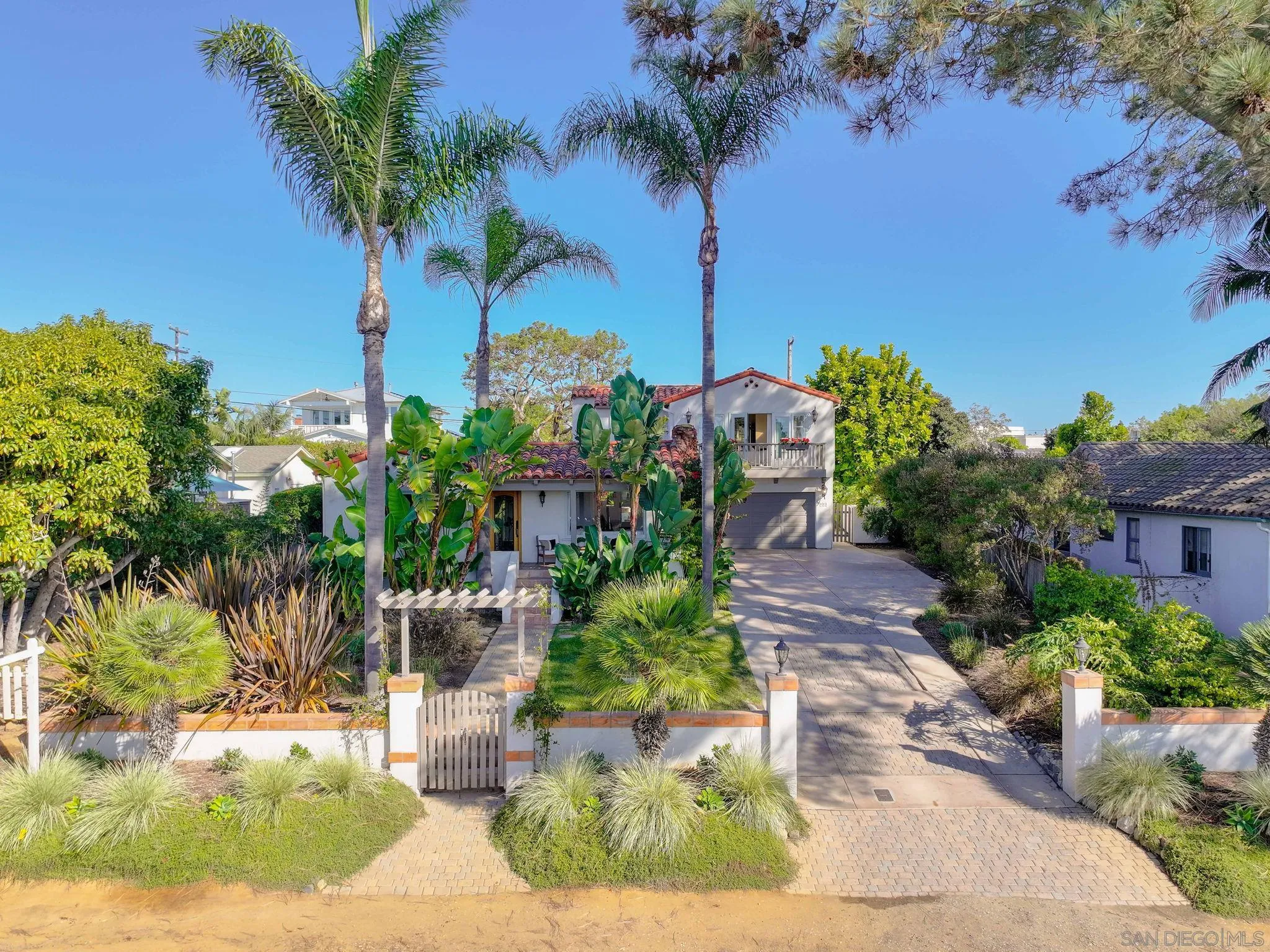 Encinitas, CA 92024