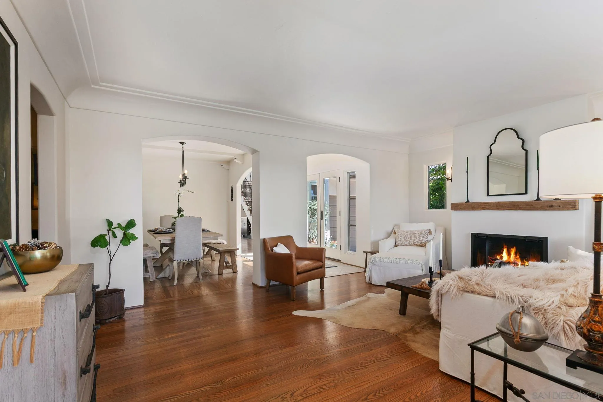 https://cdn.realtyfeed.com/cdn/127/250042317/88d1848d138cf379b36a2746317544e8.webp