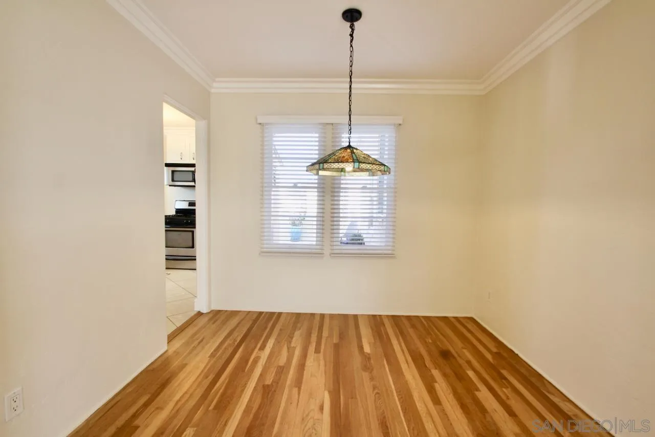 https://cdn.realtyfeed.com/cdn/127/250042324/42a2fdc2a5871b8a77ef598ff9e3a5aa.webp