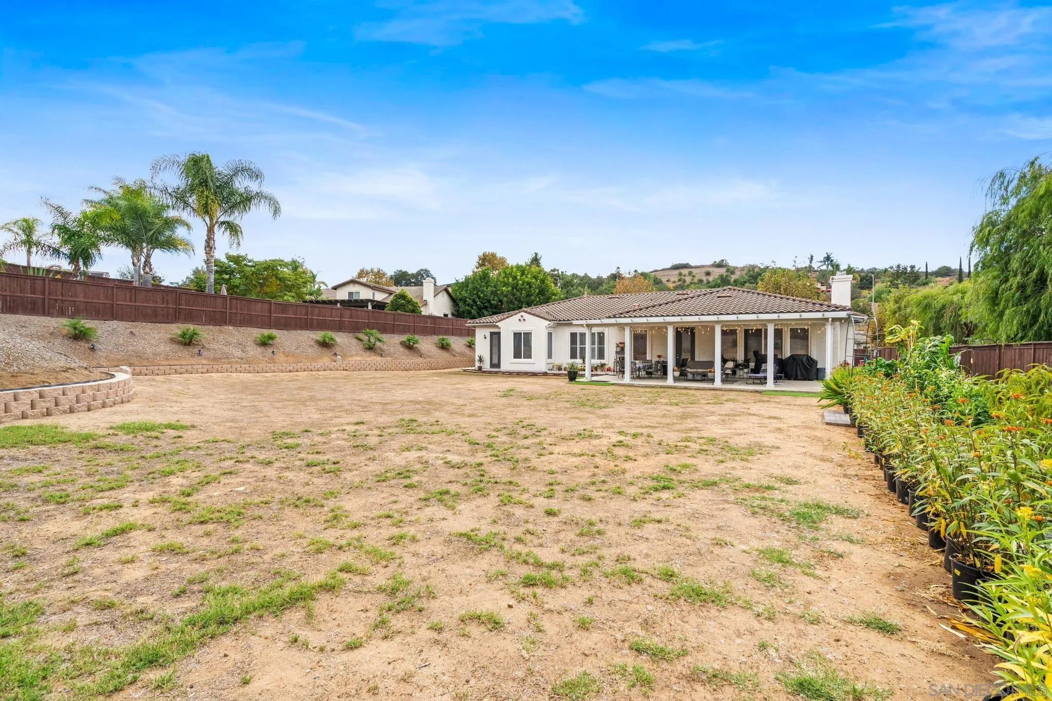 https://cdn.realtyfeed.com/cdn/127/250042337/ab6d2475e541ce46ee16df17d270638d.webp