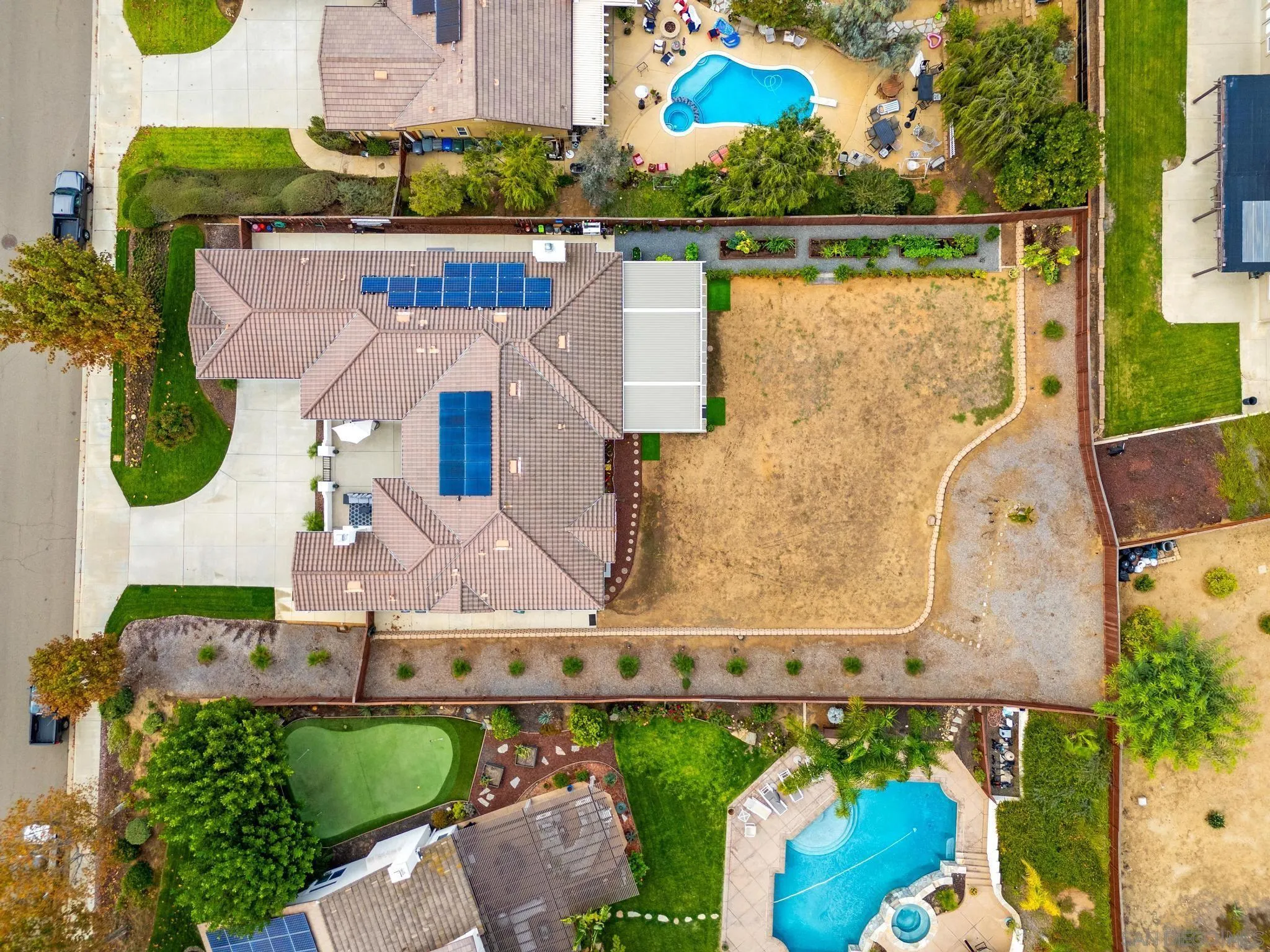 https://cdn.realtyfeed.com/cdn/127/250042337/cbf0d333882353ae076a6fe75cdd4fe3.webp