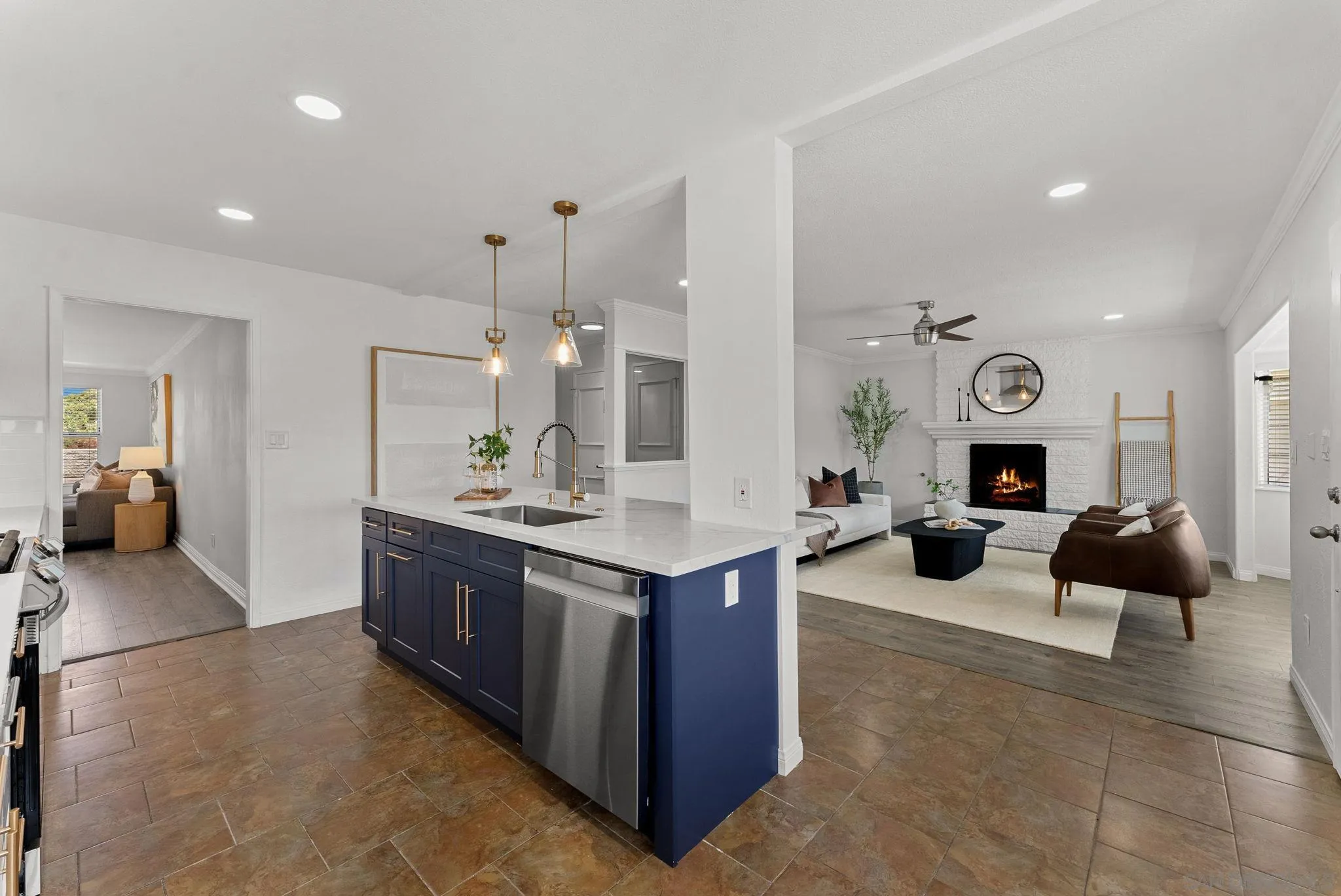 https://cdn.realtyfeed.com/cdn/127/250042342/11c9eb8e875fbf5b18ede27f9f6fabf4.webp