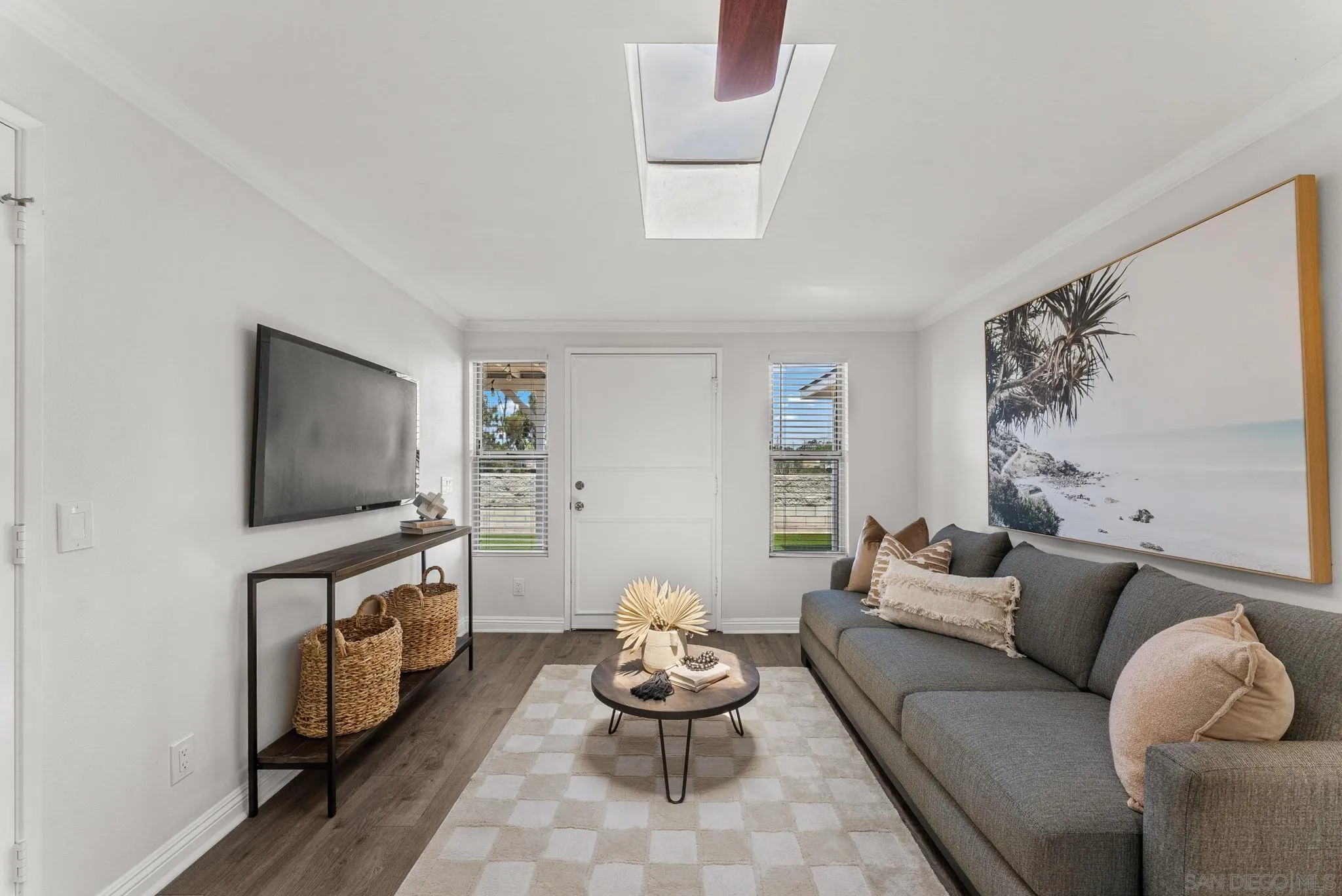 https://cdn.realtyfeed.com/cdn/127/250042342/dfce3e7bfe50e445ec46a00d4a93440d.webp