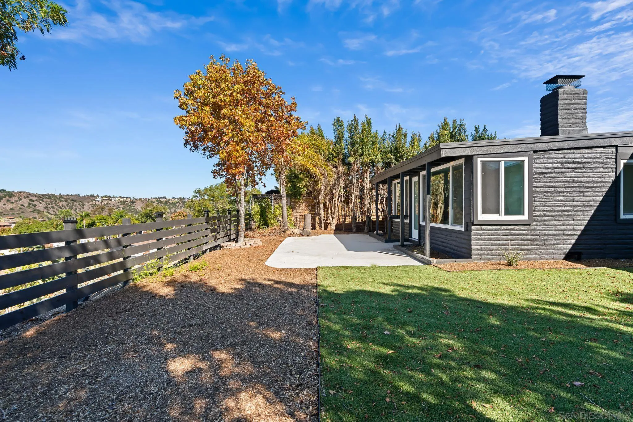 https://cdn.realtyfeed.com/cdn/127/250042346/1c4d112fba8e17e25e5bcdfdb03180a0.webp