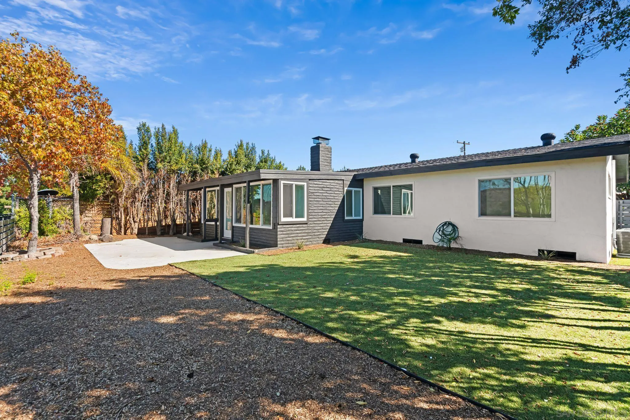 https://cdn.realtyfeed.com/cdn/127/250042346/2ff040eddf3f27e59258bd3ffdb5fcea.webp