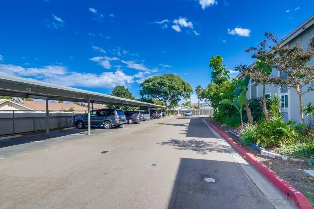 https://cdn.realtyfeed.com/cdn/127/250042348/a1a4bd5f56365cbc9887eabf9bcf82ab.webp
