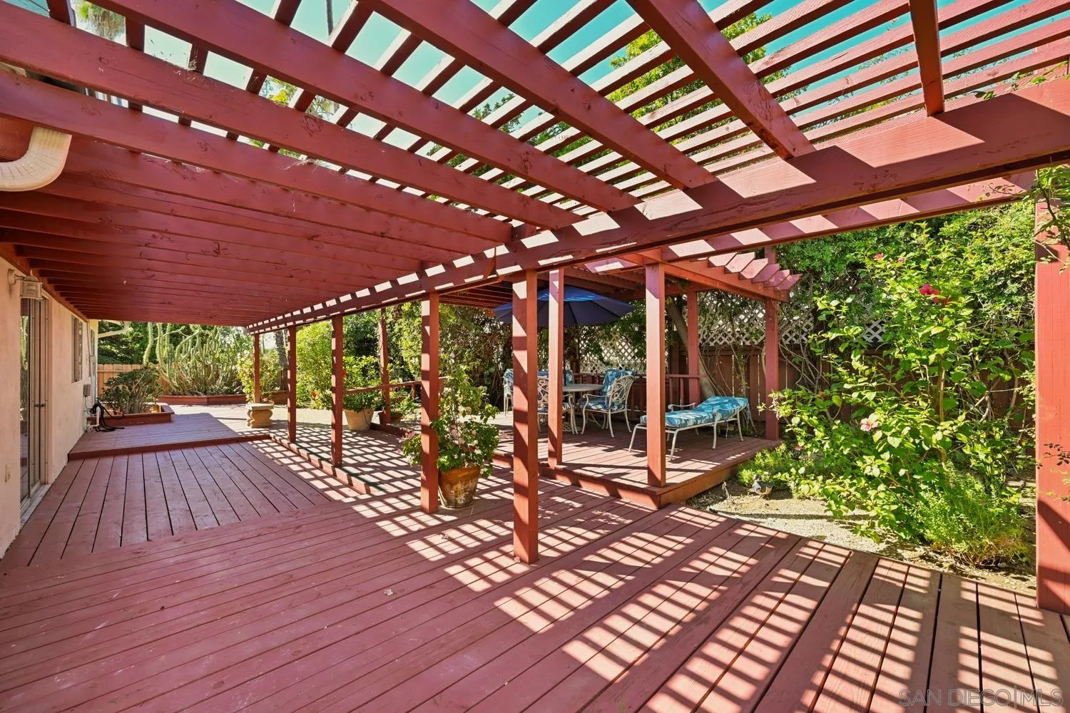 https://cdn.realtyfeed.com/cdn/127/250042350/a6b6c61357fc3e24b49b07ccce62ff89.webp
