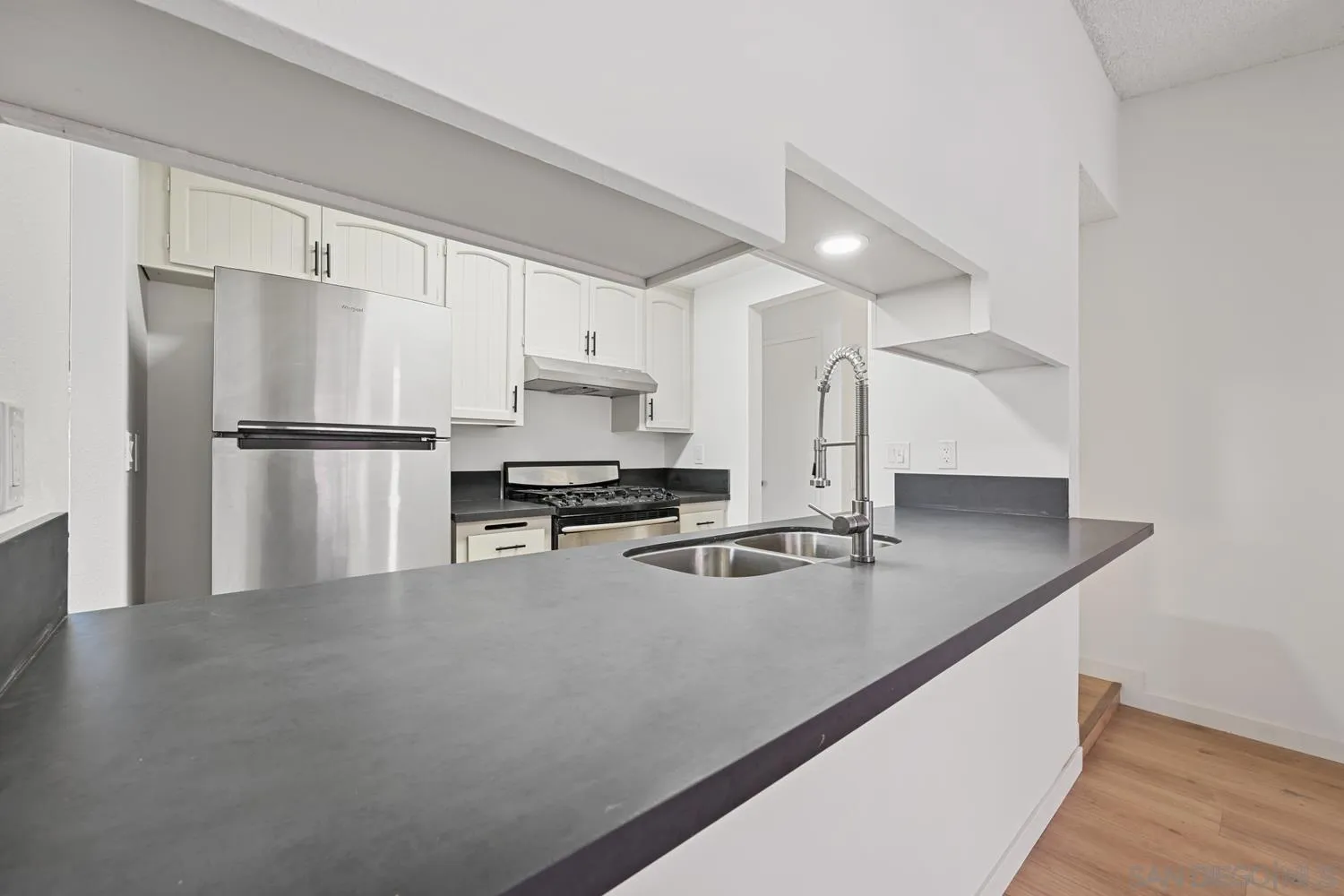 https://cdn.realtyfeed.com/cdn/127/250042350/fba6efb35d7c46e16bc181d23047dcfa.webp