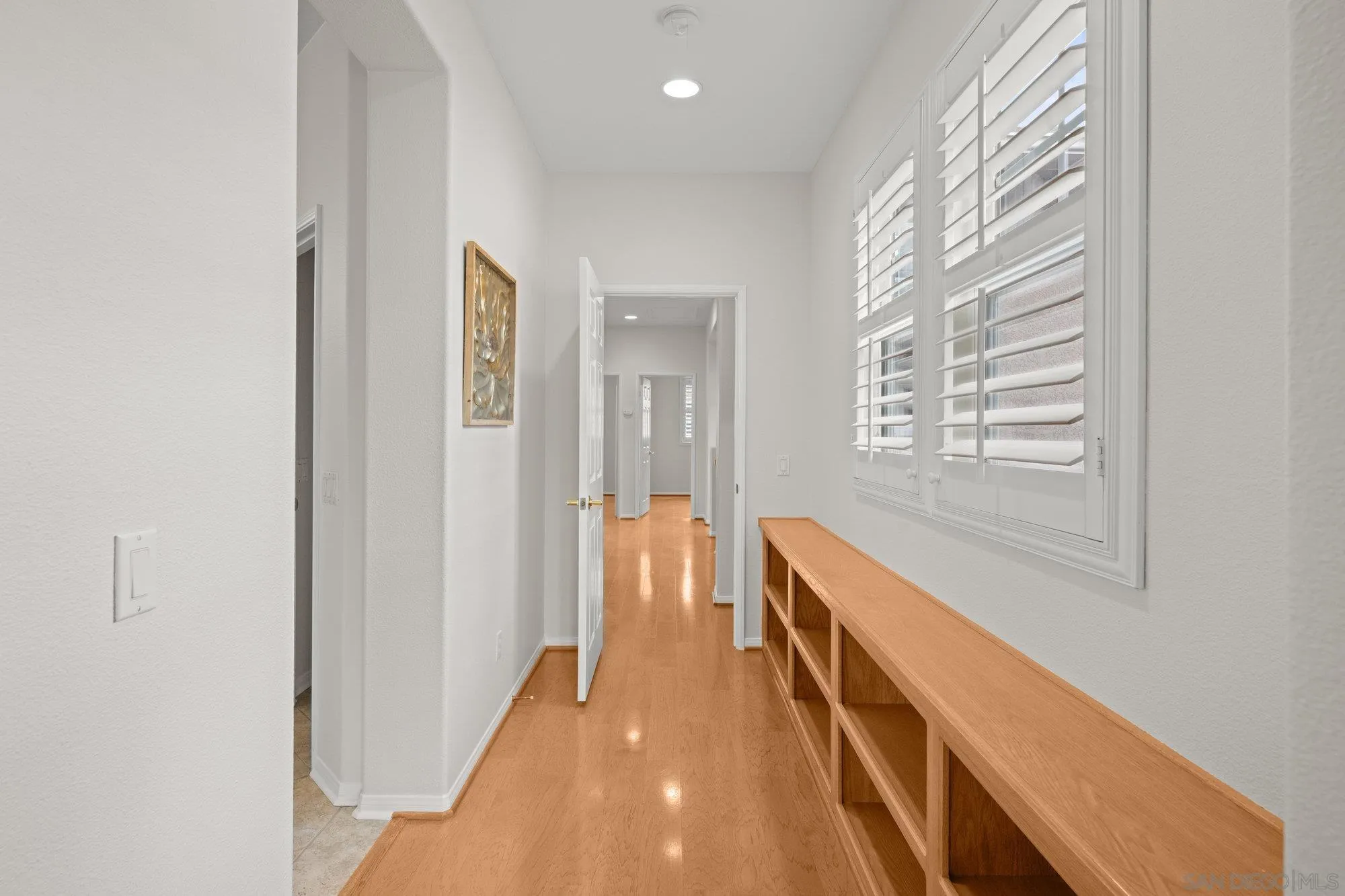https://cdn.realtyfeed.com/cdn/127/250042353/7fa2d0511c4d45e98cbe68f586d0a4eb.webp