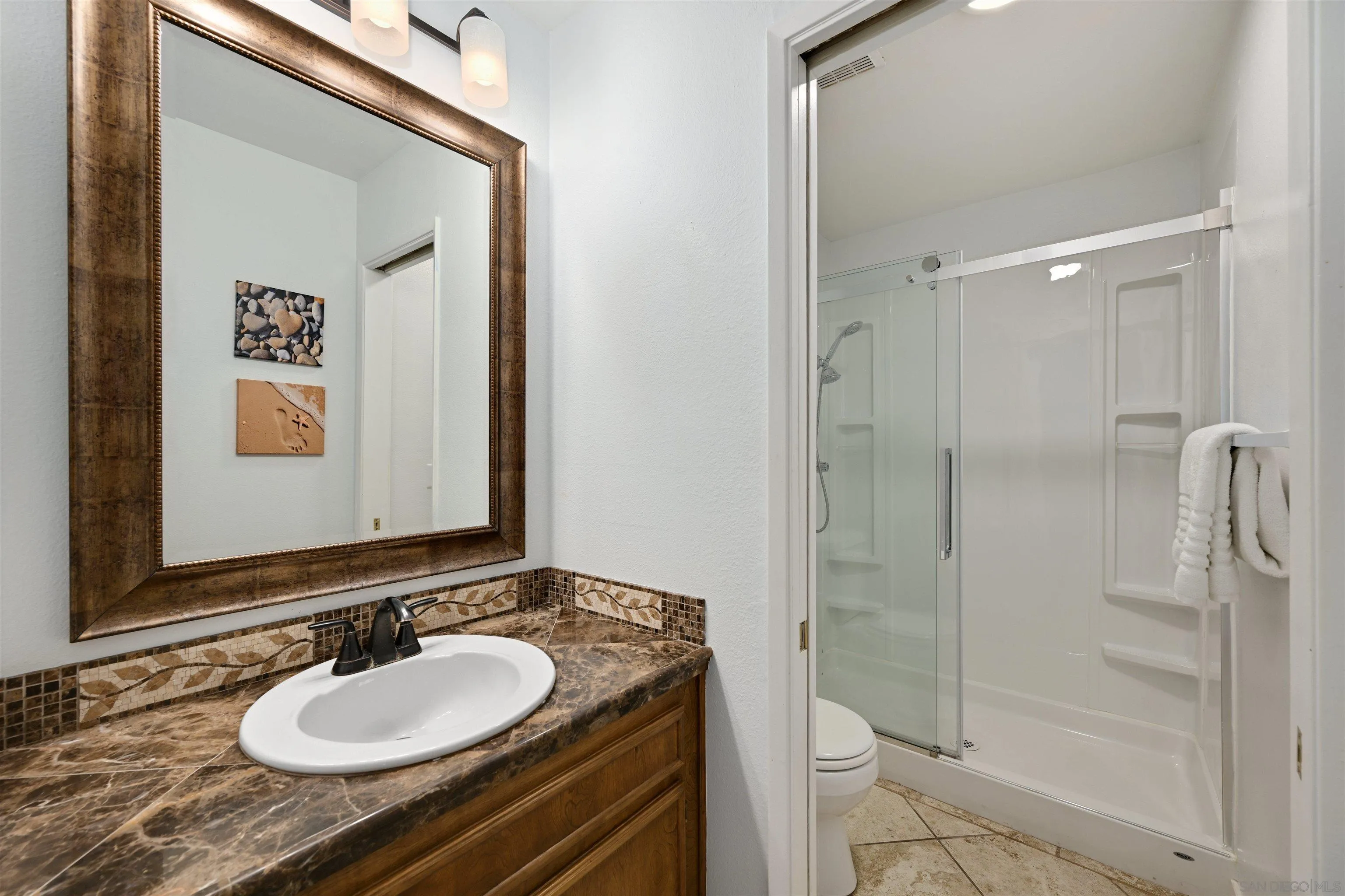 https://cdn.realtyfeed.com/cdn/127/250042361/4d8dccc25b7c75c22b4ff4a91cb94bbf.webp