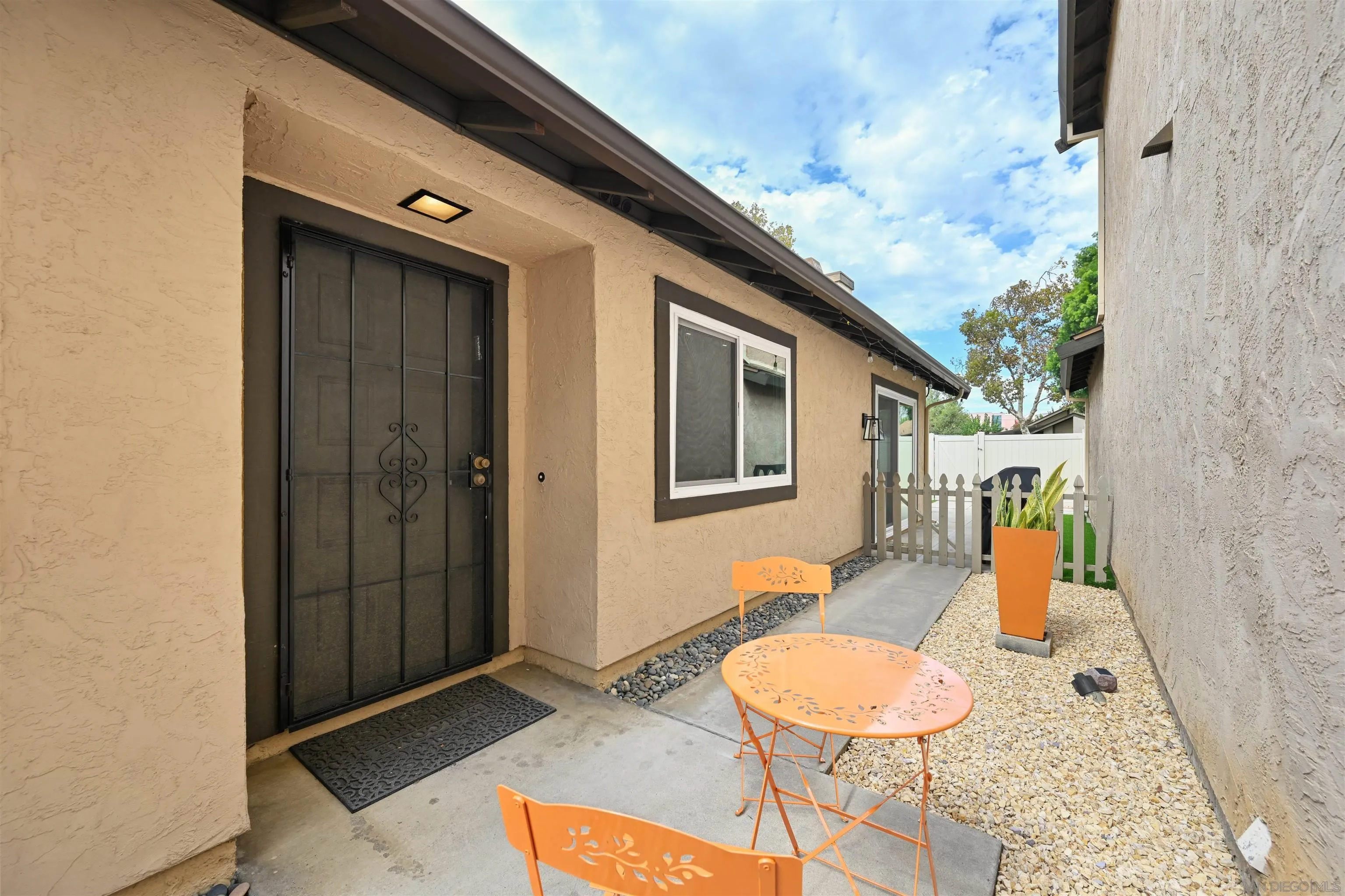 https://cdn.realtyfeed.com/cdn/127/250042361/92906f7af1c1242d0a19f73bb1f430ae.webp