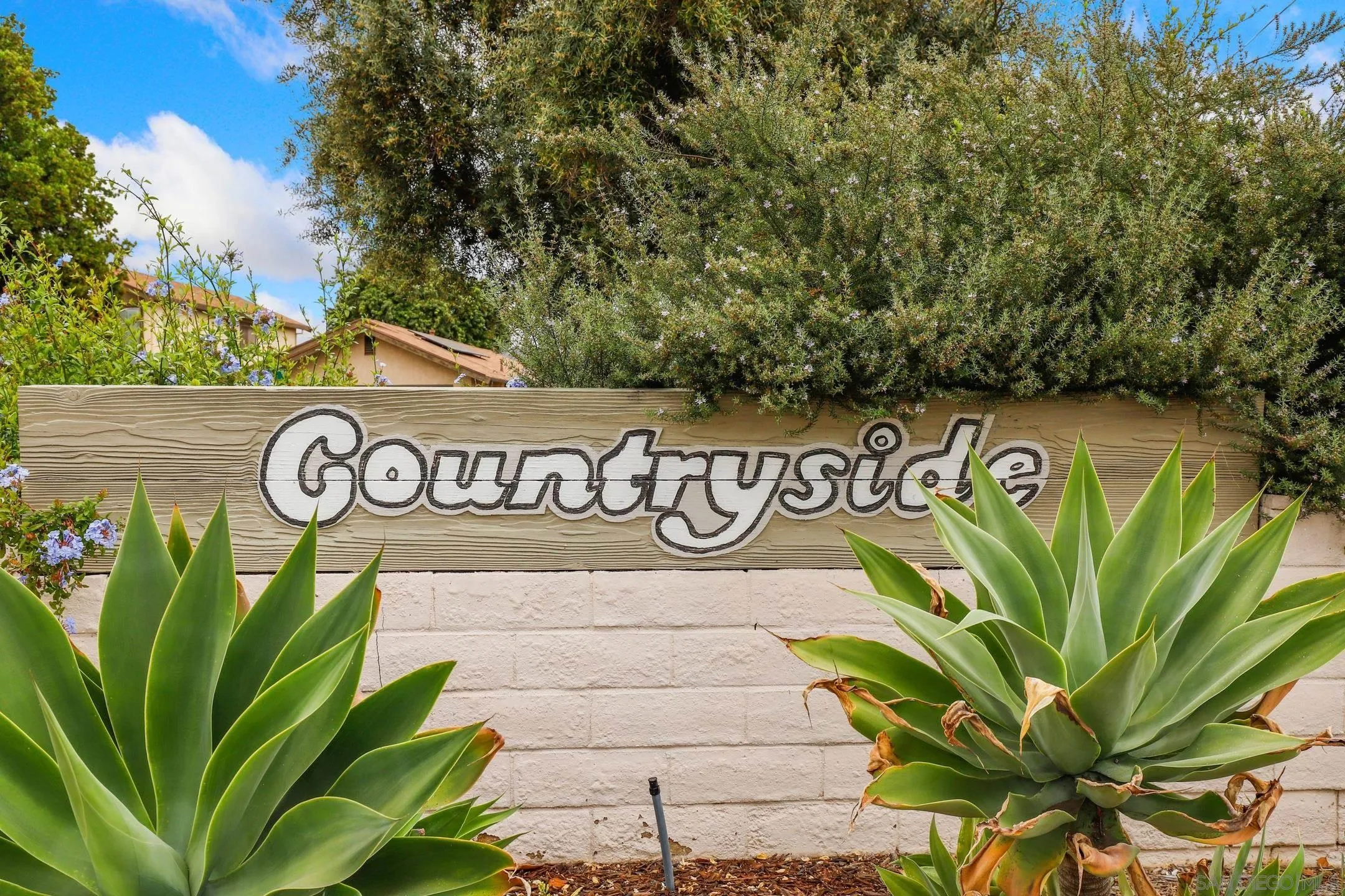 https://cdn.realtyfeed.com/cdn/127/250042361/da85fc8aeacf183dce01a8ffaa821691.webp