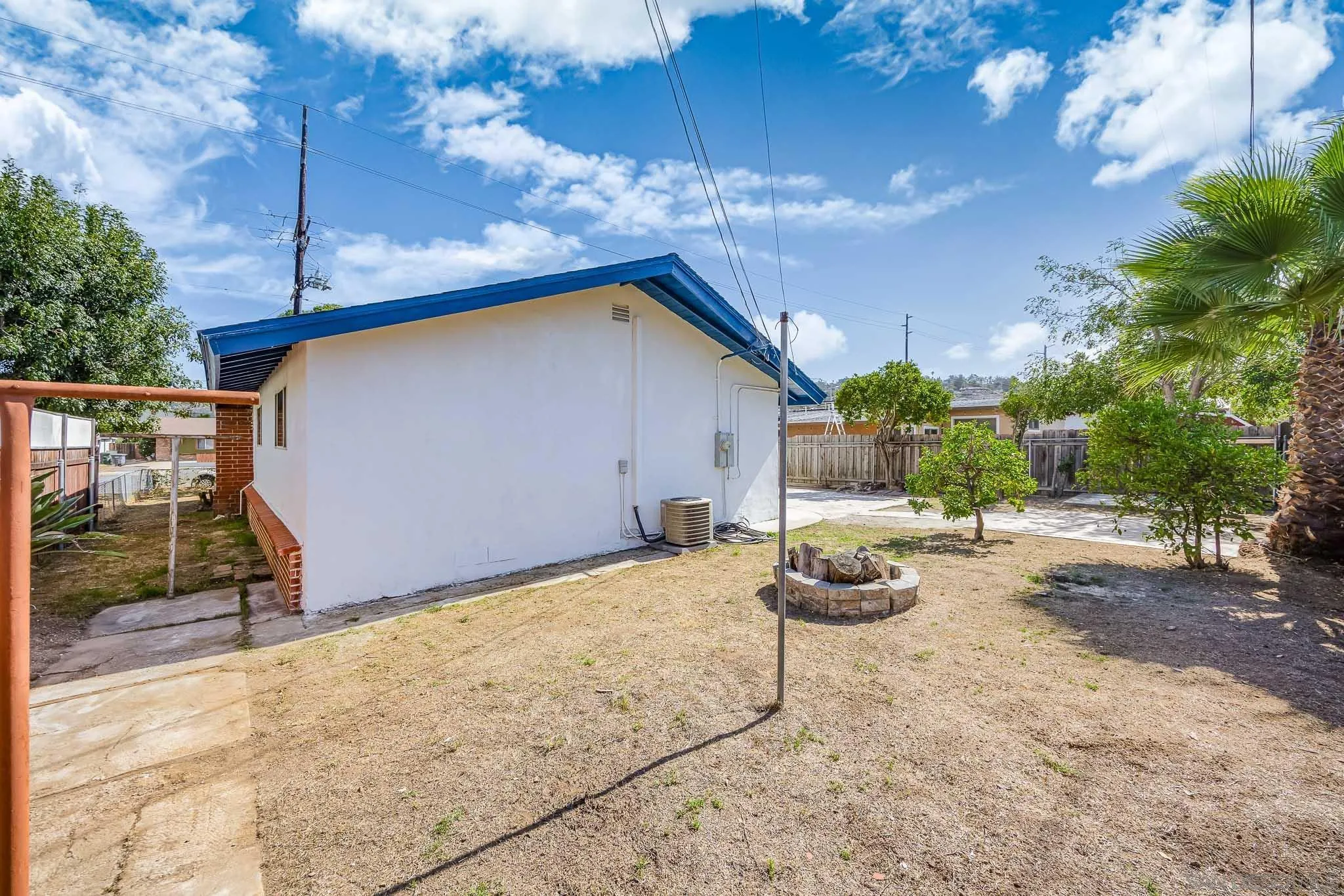 https://cdn.realtyfeed.com/cdn/127/250042366/0a6cc826d0dc2f4e46a281e60e35d939.webp