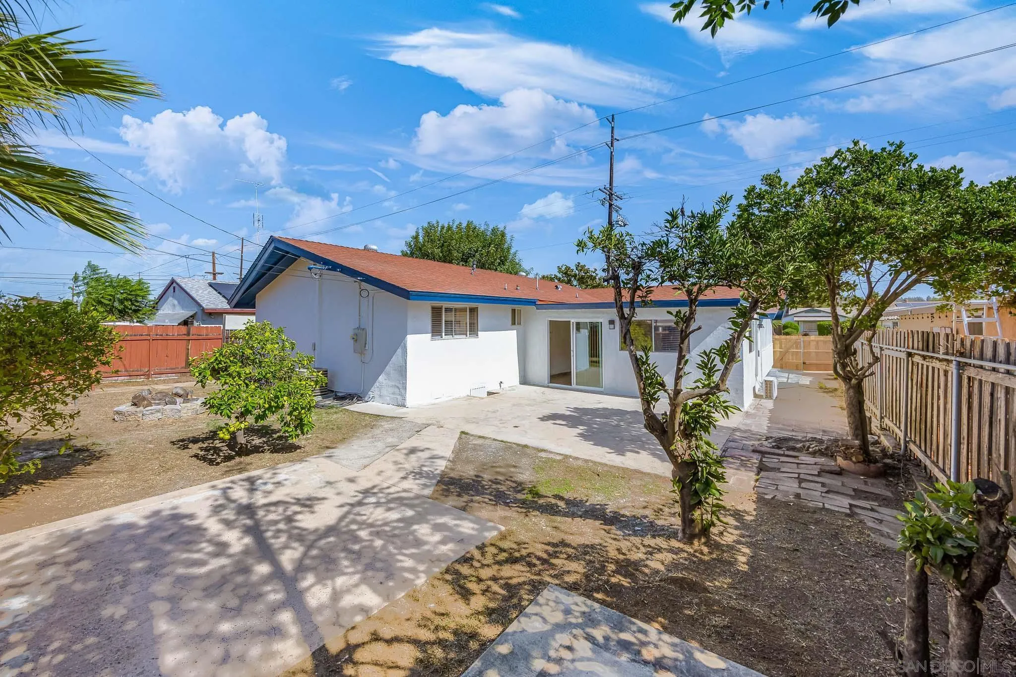 https://cdn.realtyfeed.com/cdn/127/250042366/0b0f52a6ffdbf10f42b17422ae0577c0.webp