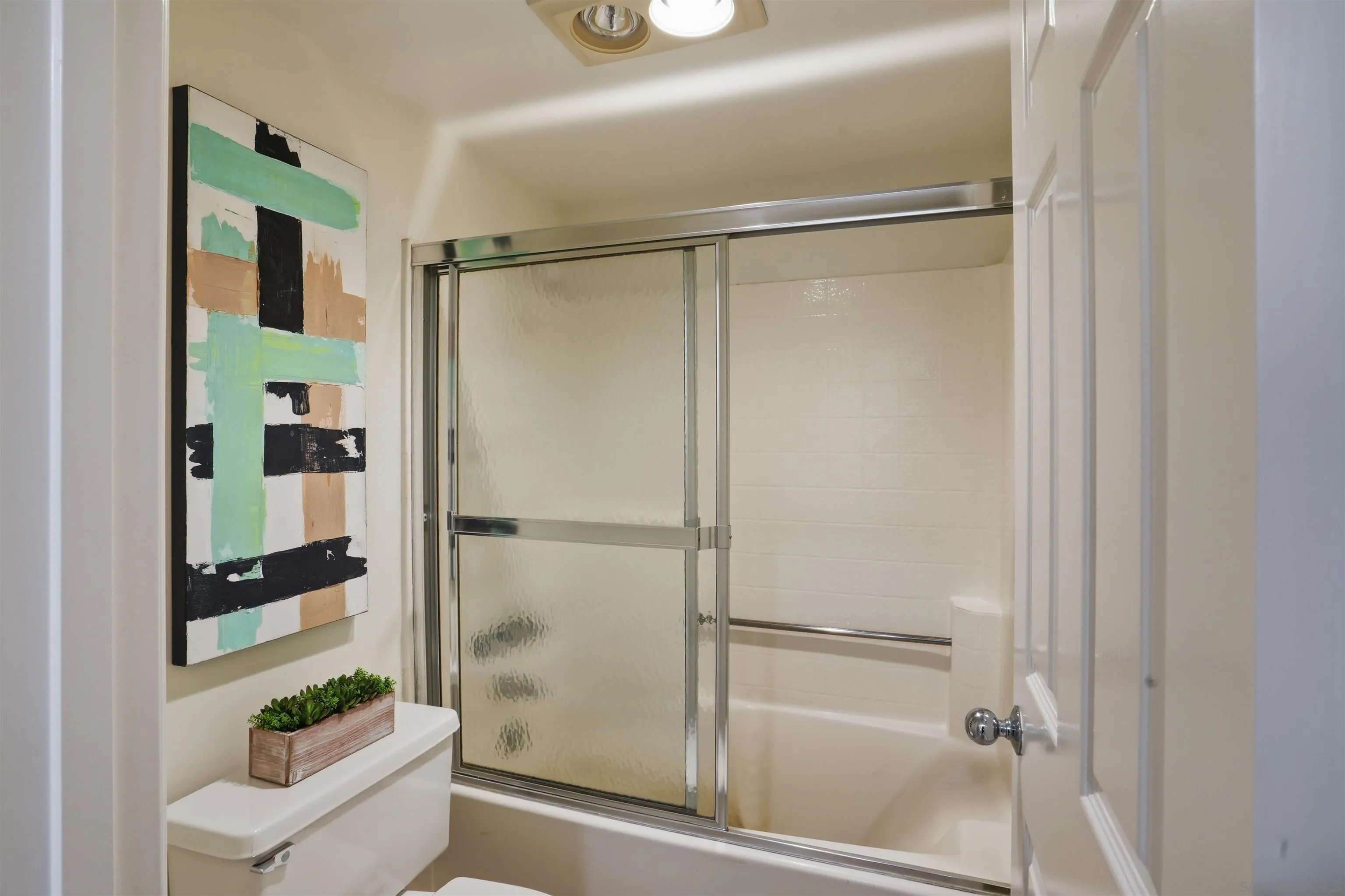 https://cdn.realtyfeed.com/cdn/127/250042367/e434319dbb48ec72f251d93e6febfd3f.webp