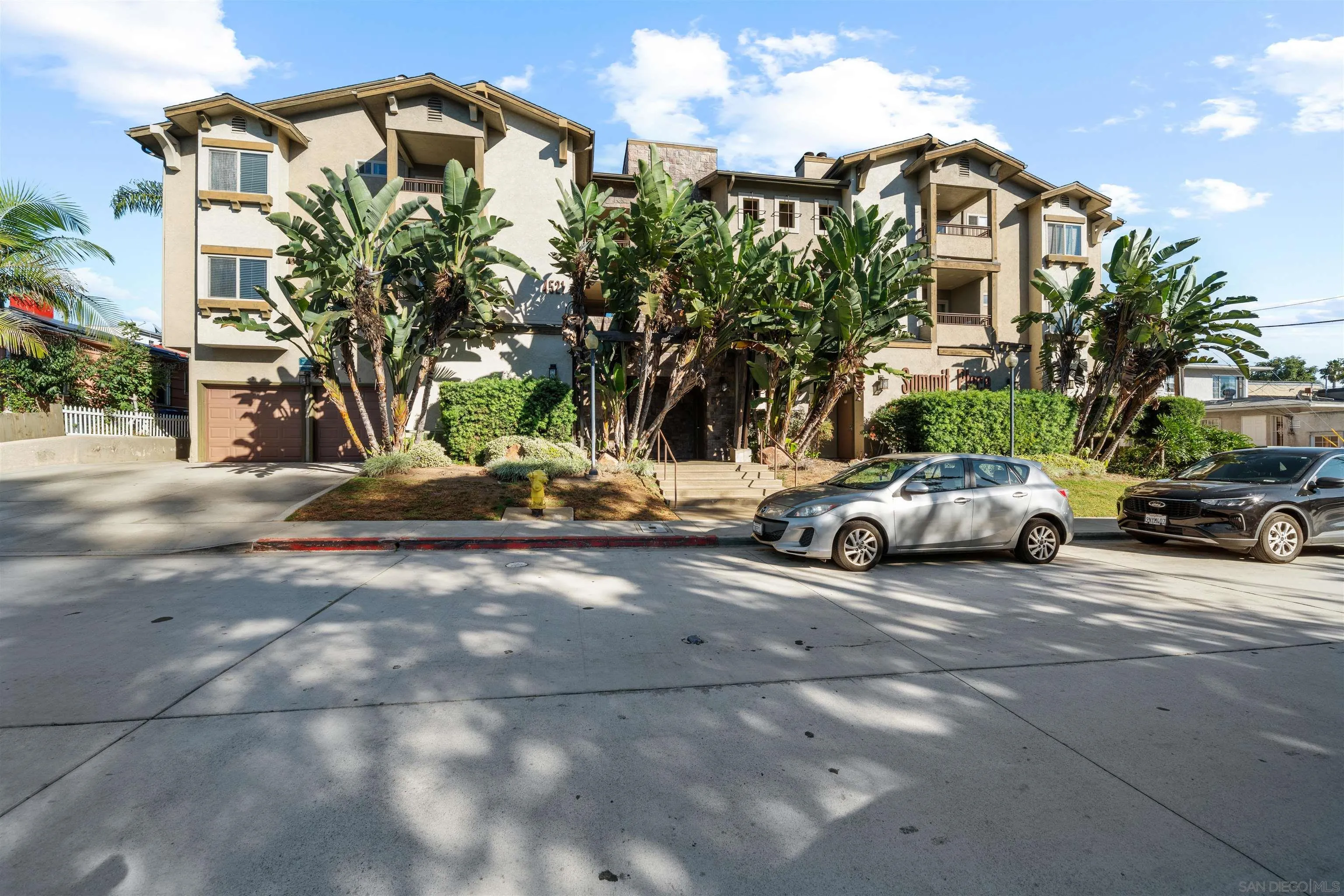 https://cdn.realtyfeed.com/cdn/127/250042369/9d4a255f788b9efa00d810284f3ba1af.webp