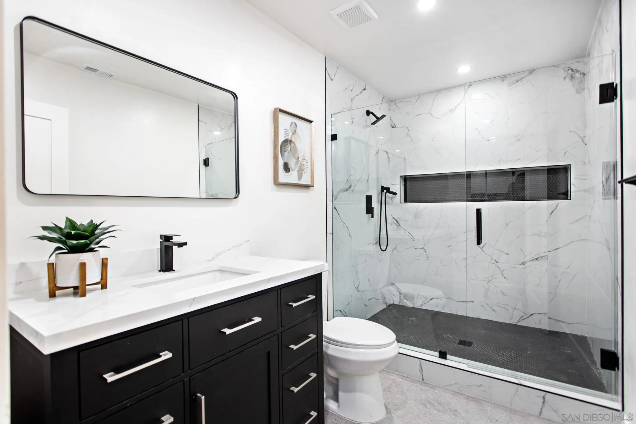 https://cdn.realtyfeed.com/cdn/127/250042380/10324f060b0e941f0daf0277e60baf5e.webp