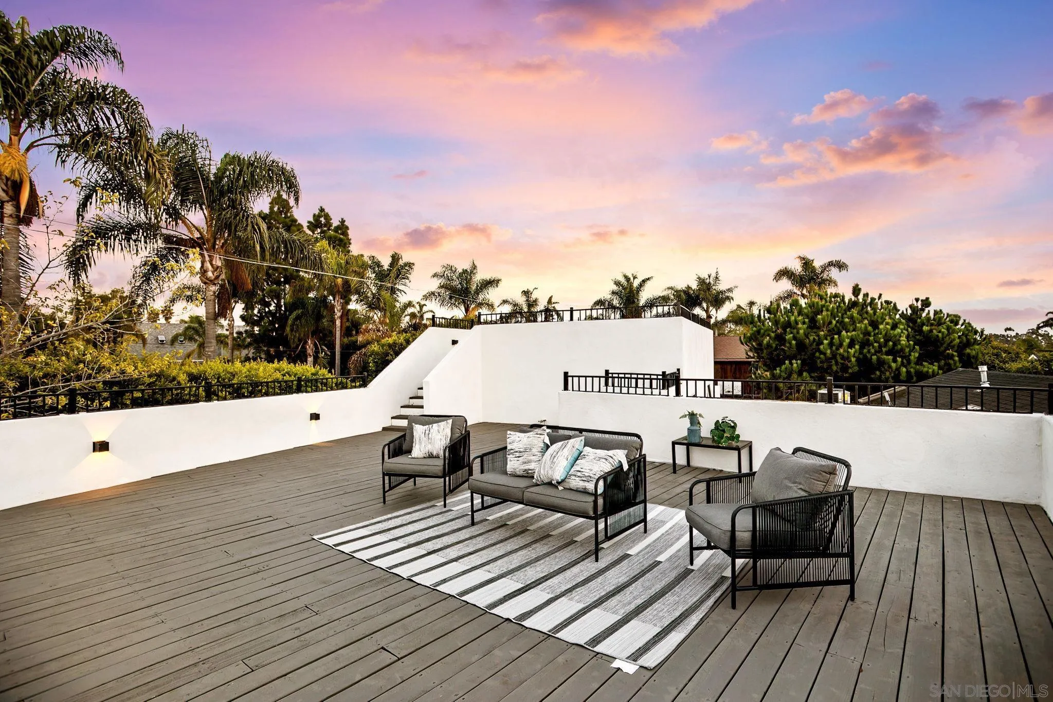 https://cdn.realtyfeed.com/cdn/127/250042380/38e2d24dd98fe328ff352d189f9e03e5.webp