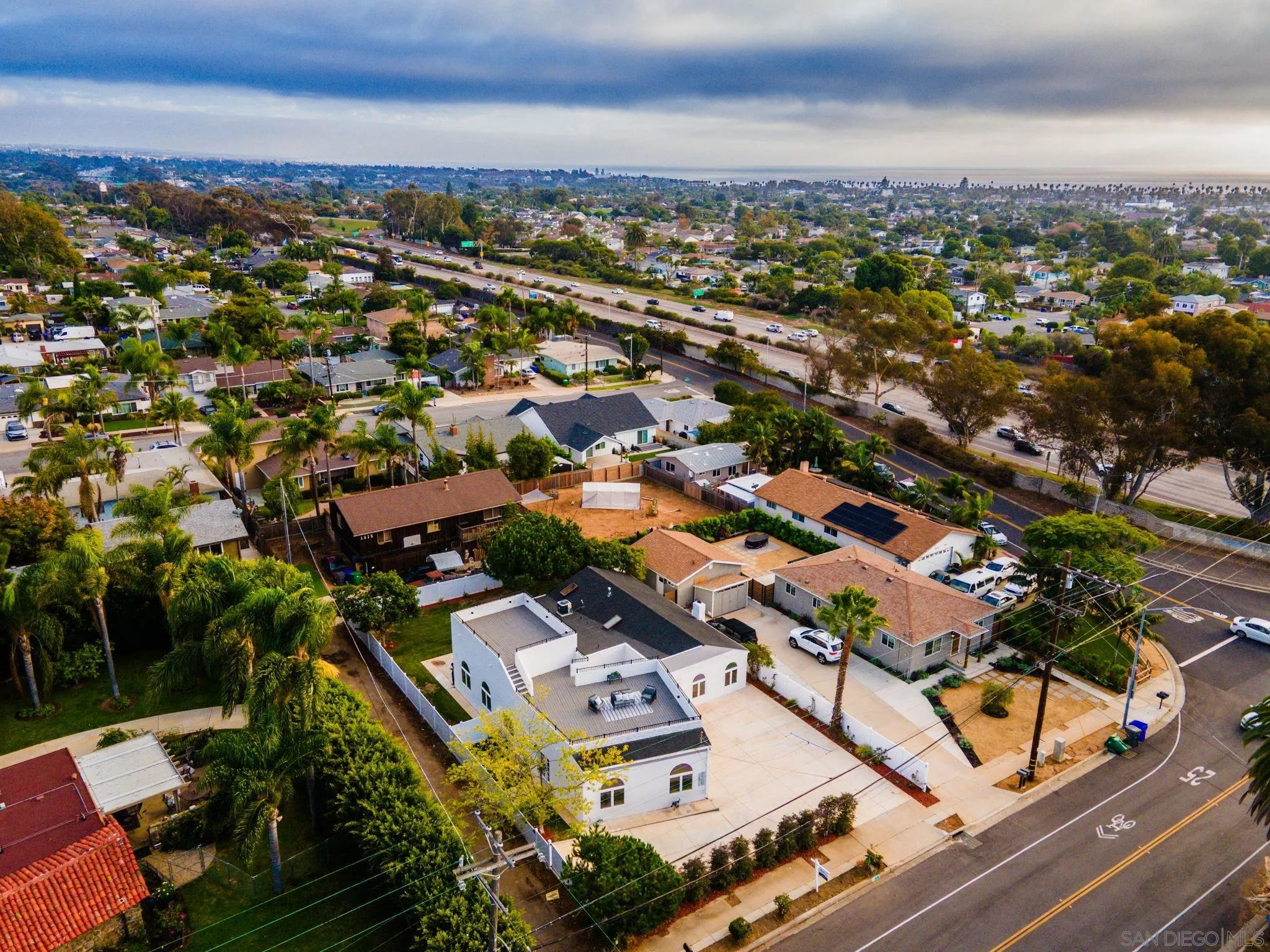 https://cdn.realtyfeed.com/cdn/127/250042380/6811bccd89f77d11054ce8b0678d1f04.webp