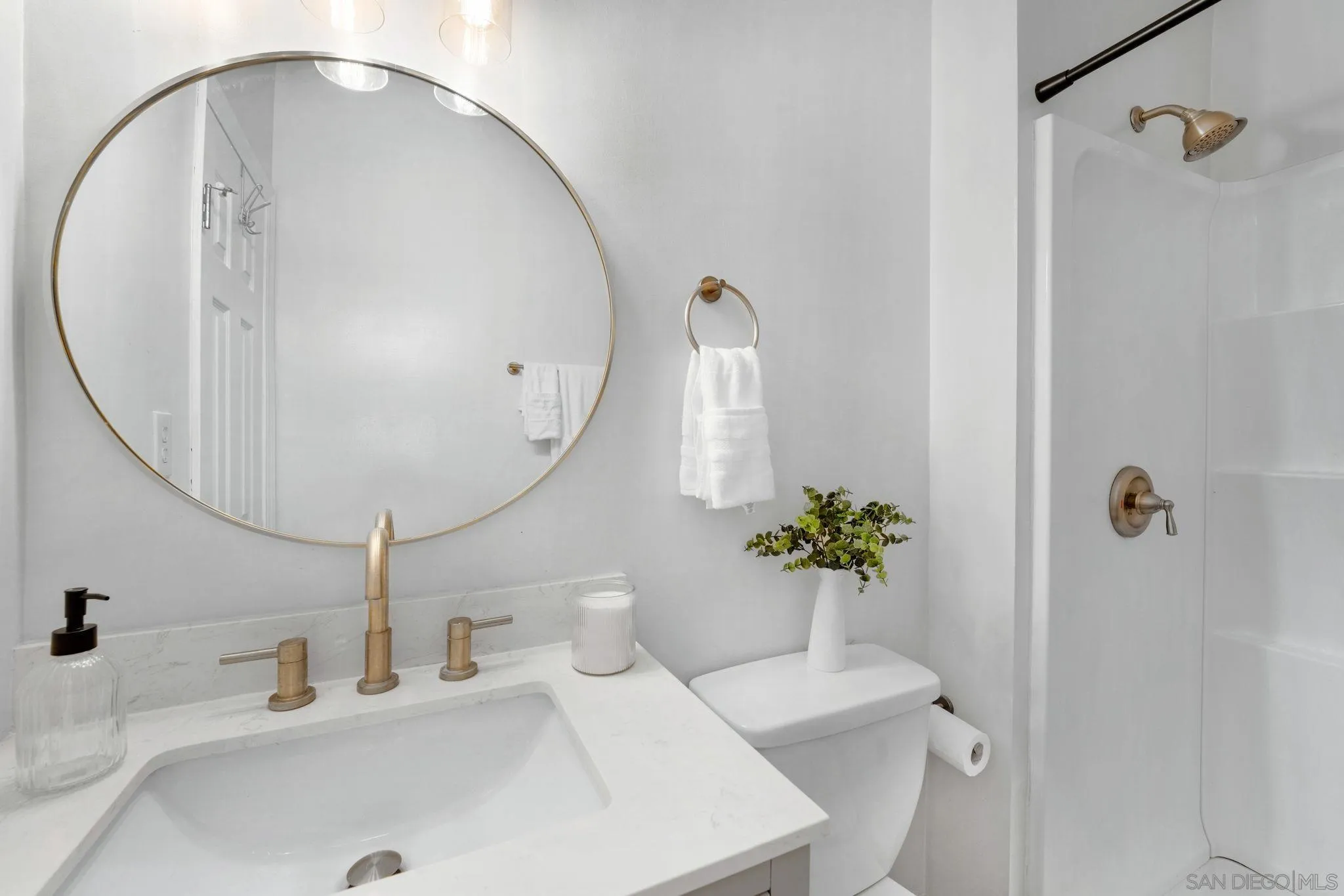 https://cdn.realtyfeed.com/cdn/127/250042384/b22ede4f37c28d6fea4bfd152ad14366.webp