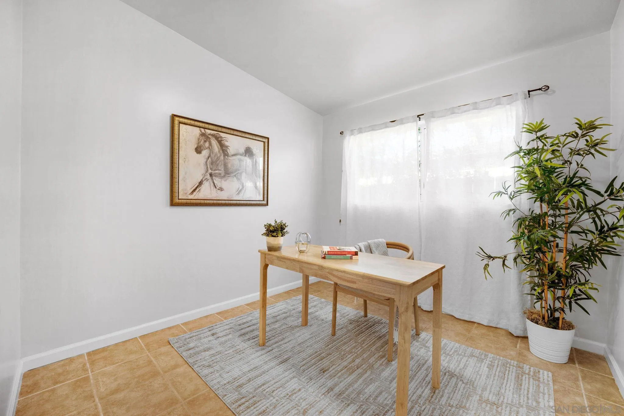 https://cdn.realtyfeed.com/cdn/127/250042384/f386e466957d3618a4d2c20b75e7aa19.webp