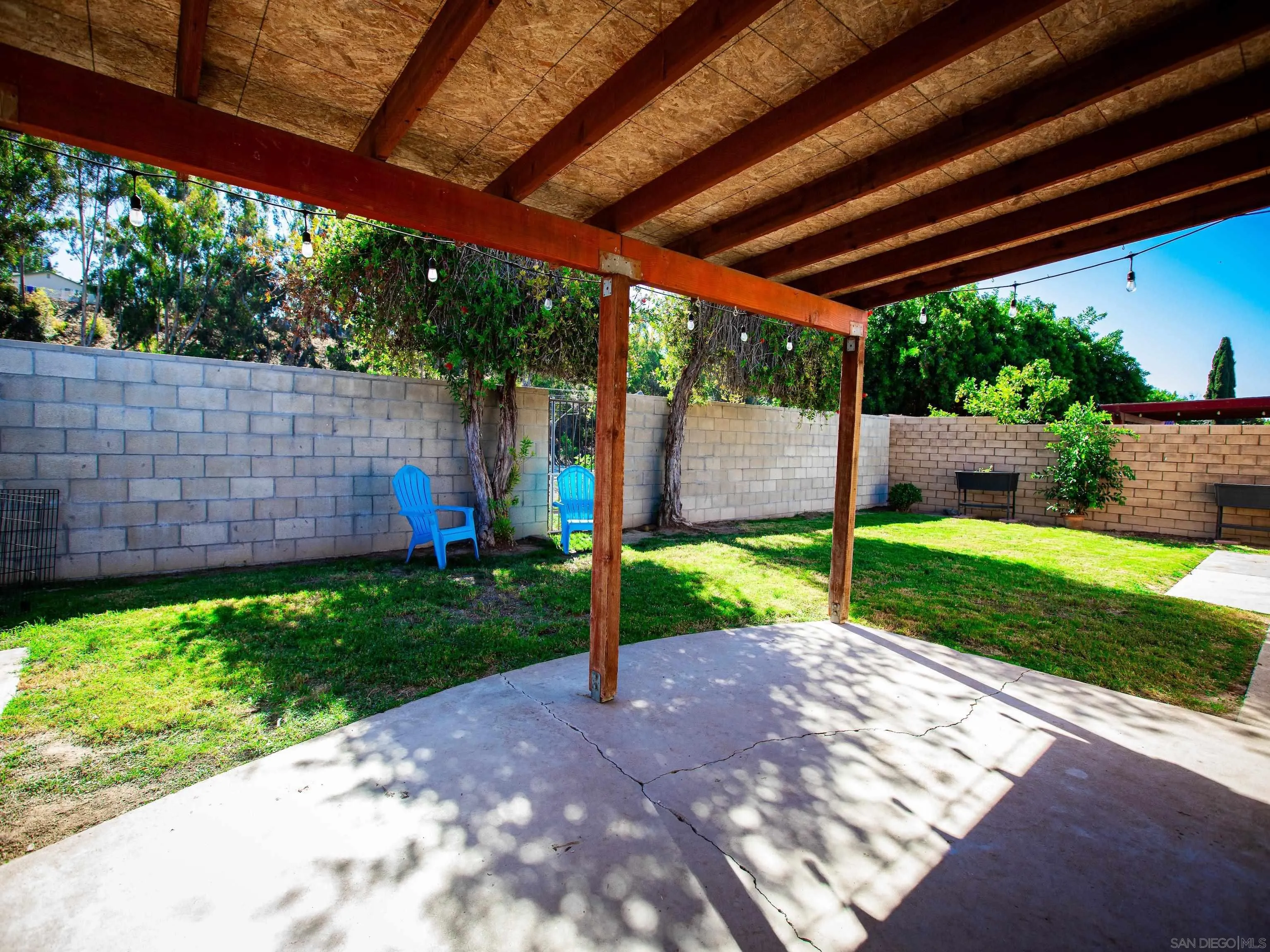 https://cdn.realtyfeed.com/cdn/127/250042393/647b43a0194f520ef96f709d3dd4c1d7.webp