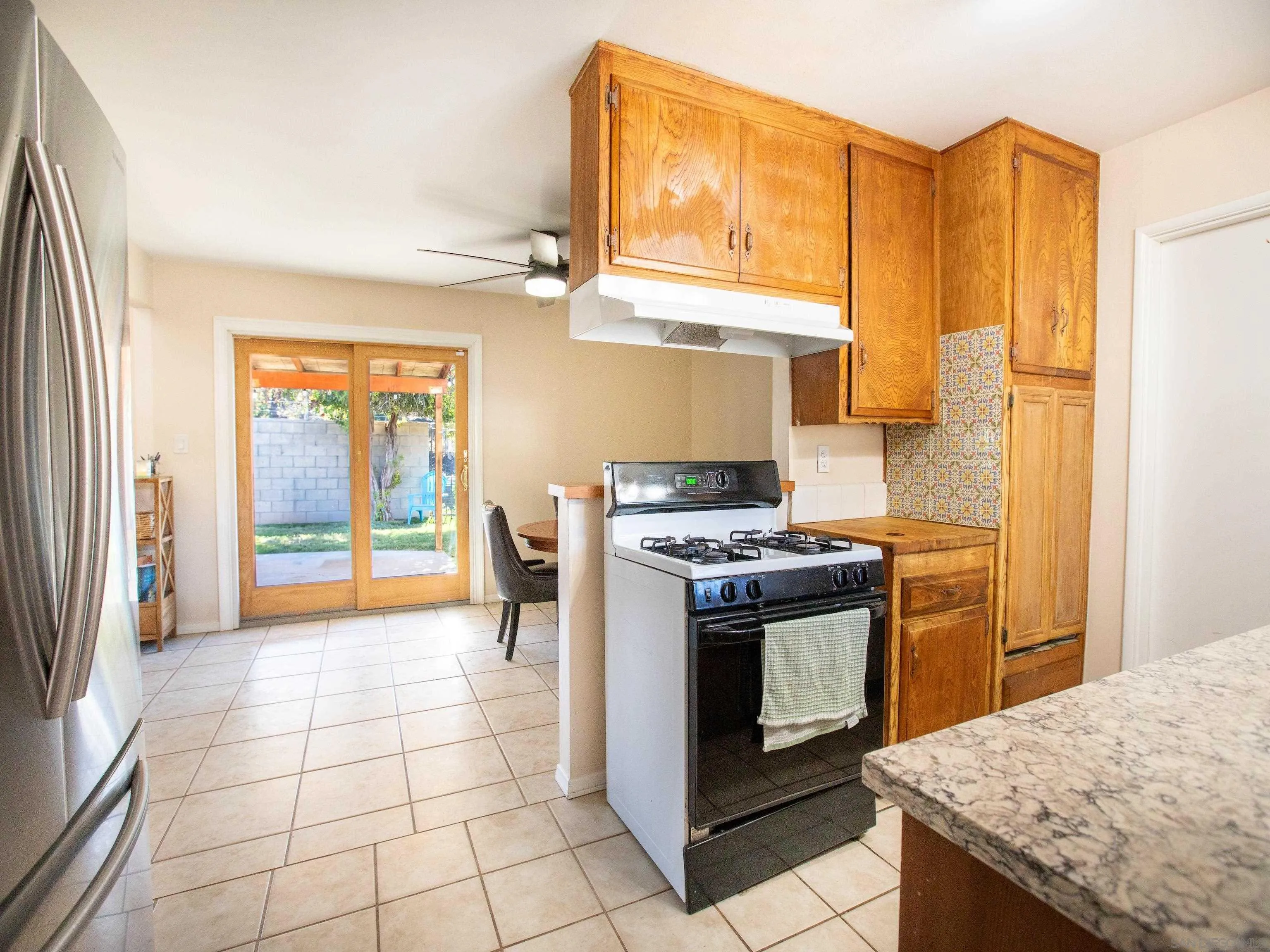 https://cdn.realtyfeed.com/cdn/127/250042393/755e2f5c5b378249ecea486d3e4ce85c.webp