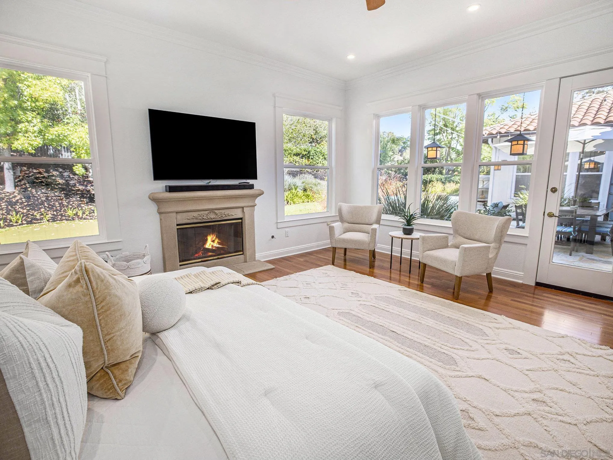 https://cdn.realtyfeed.com/cdn/127/250042396/b9d52066d290a3539e13b586494e83b3.webp