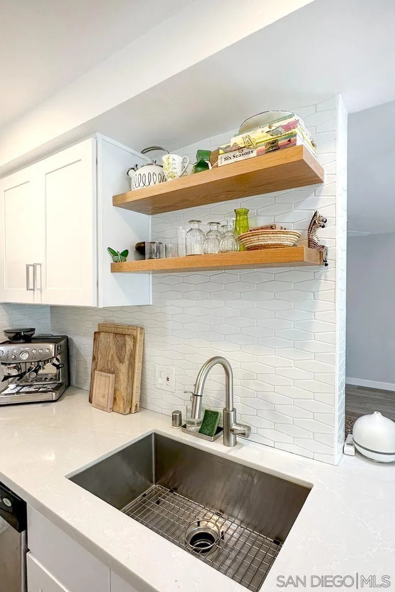 https://cdn.realtyfeed.com/cdn/127/250042399/cb3a16c3f53e977fd118213c8ba3857c.webp