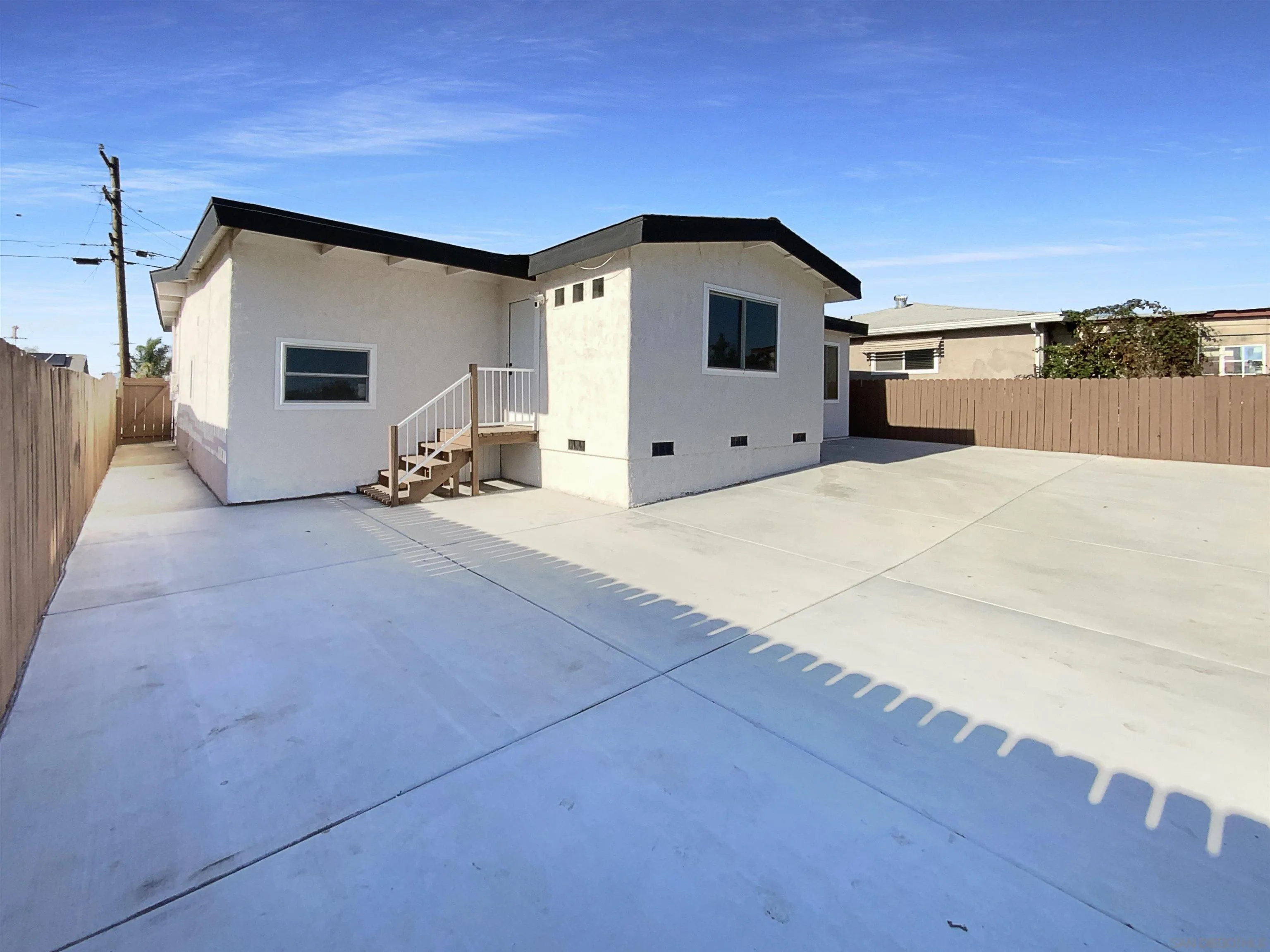 https://cdn.realtyfeed.com/cdn/127/250042401/546b8464763d938091a0cec4082a62b8.webp
