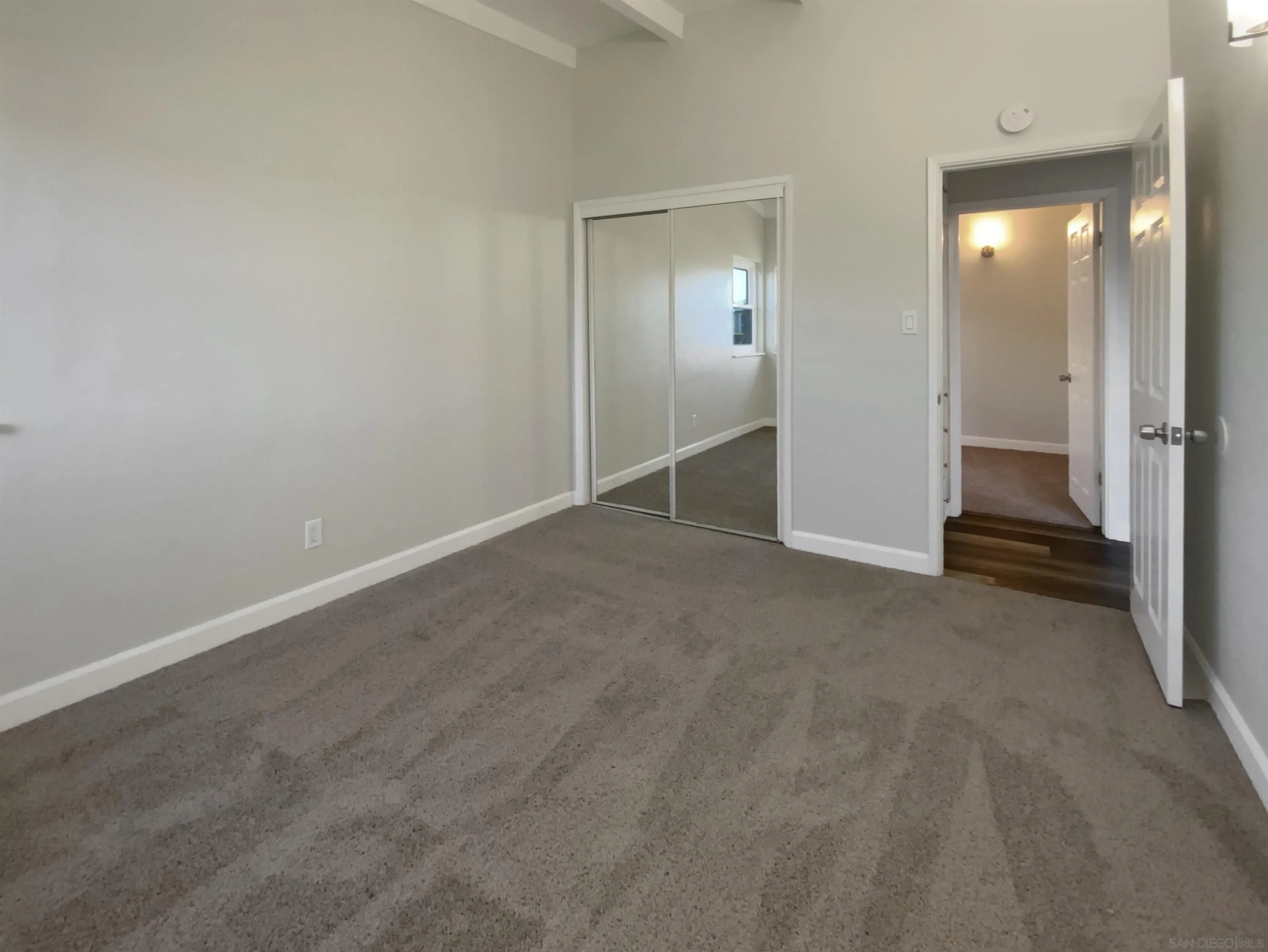https://cdn.realtyfeed.com/cdn/127/250042401/a87fa5cbf1d151408ba99da2fd4b9825.webp