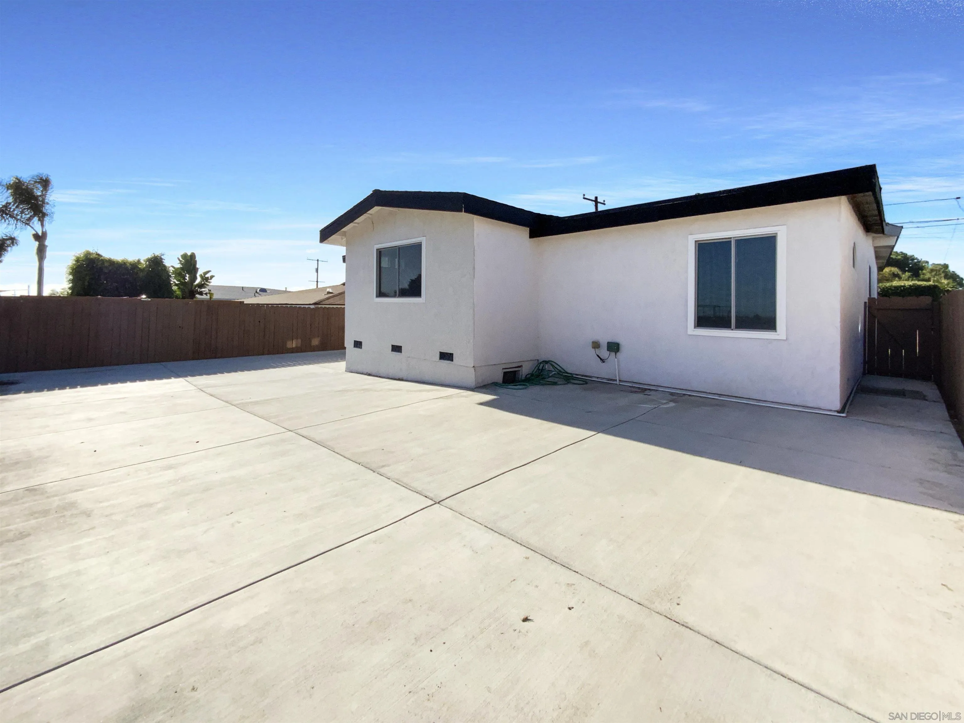 https://cdn.realtyfeed.com/cdn/127/250042401/b17cc1e8f76d4f6d397ba580e5497a4c.webp