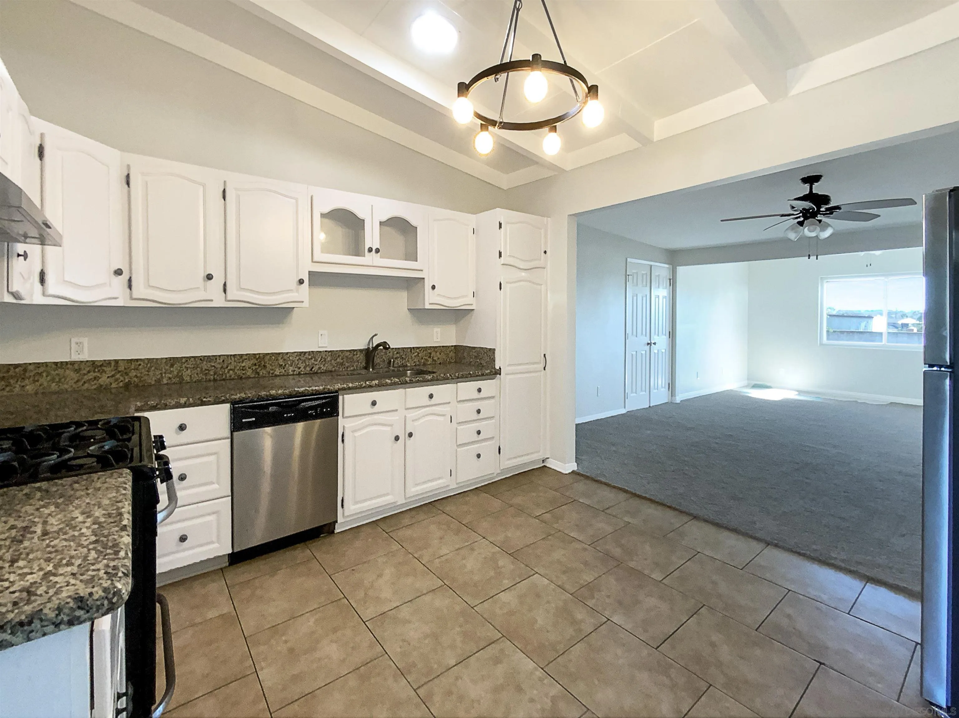 https://cdn.realtyfeed.com/cdn/127/250042401/dd3daf0f08a2a768a34d801e3edec5b1.webp