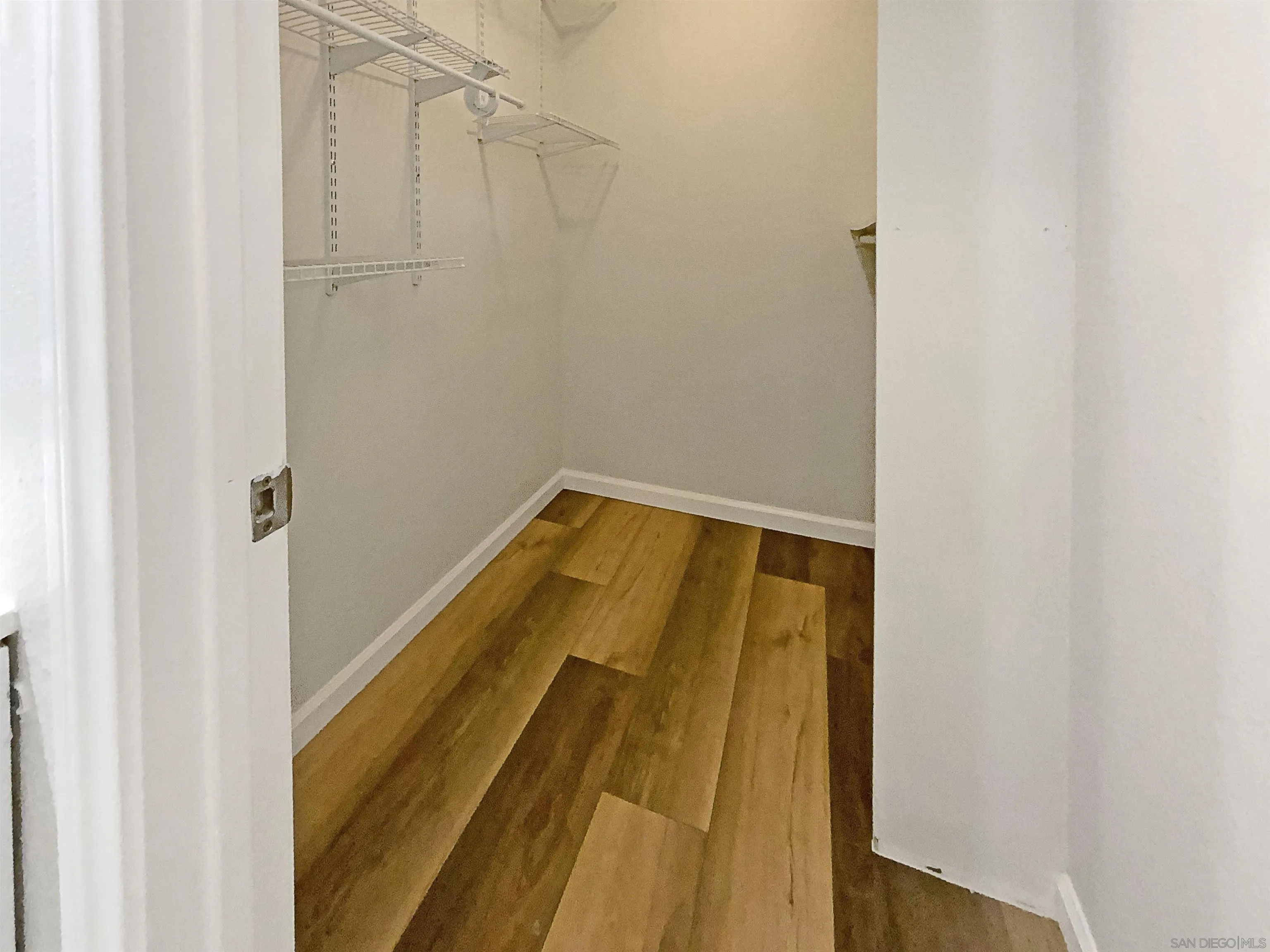 https://cdn.realtyfeed.com/cdn/127/250042401/ff3d3bc9775ba4e3298ee65dbb9eac4a.webp