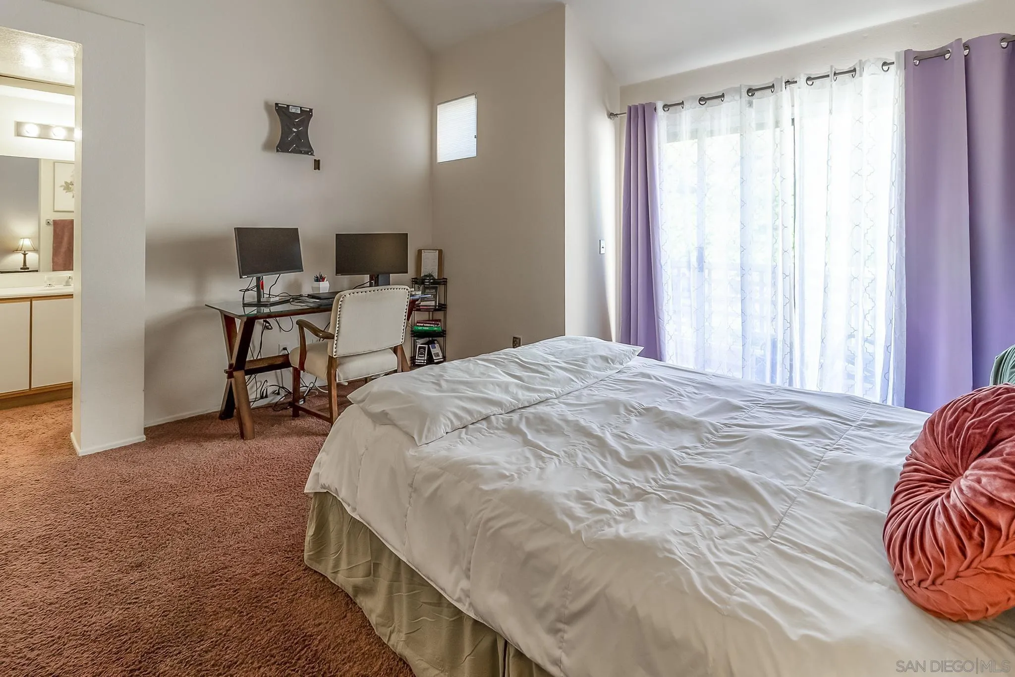 https://cdn.realtyfeed.com/cdn/127/250042407/7ee41f3762025187323e565e951658f1.webp
