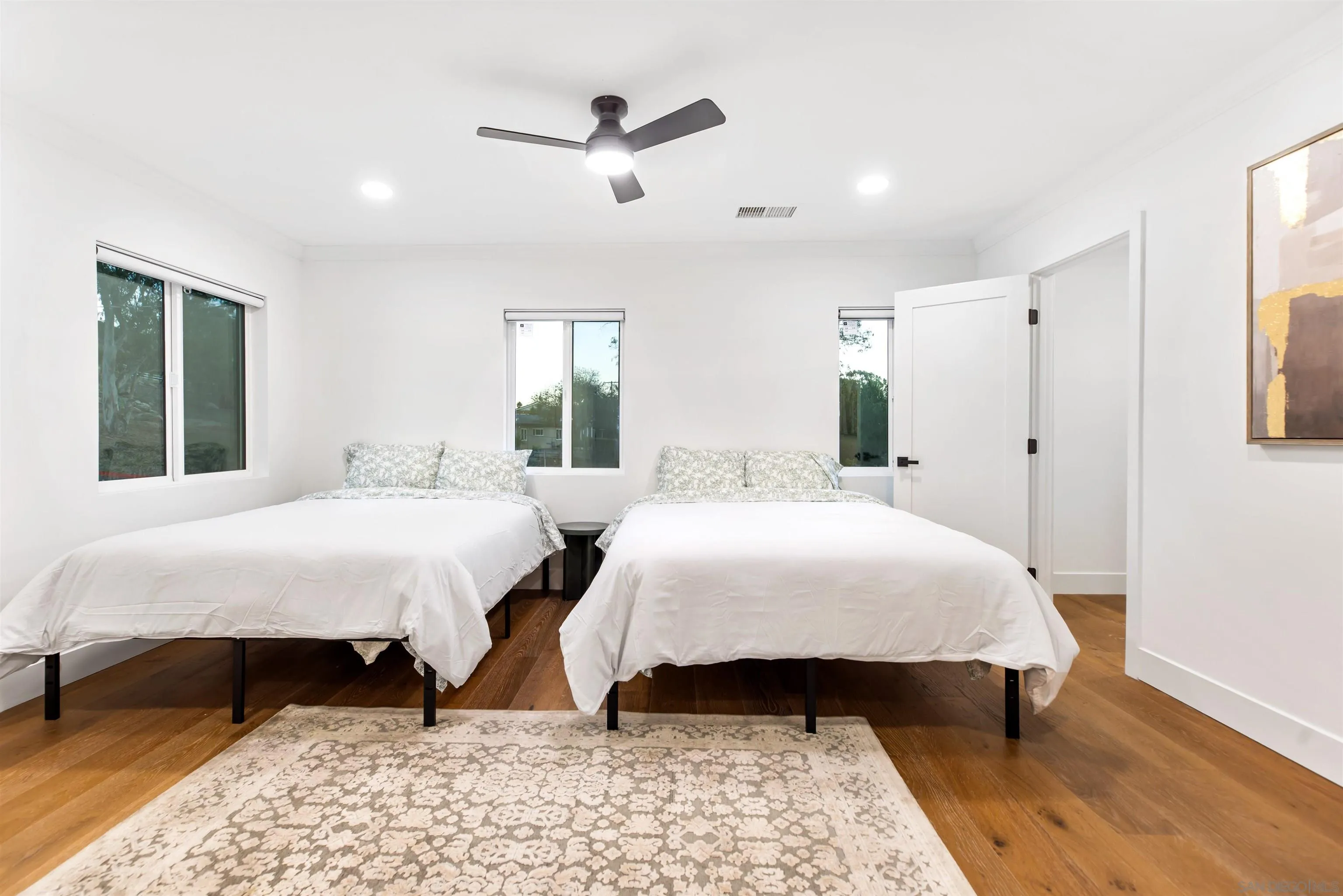 https://cdn.realtyfeed.com/cdn/127/250042408/3897fa2d21c5f73f9bc292acd1ace0d7.webp