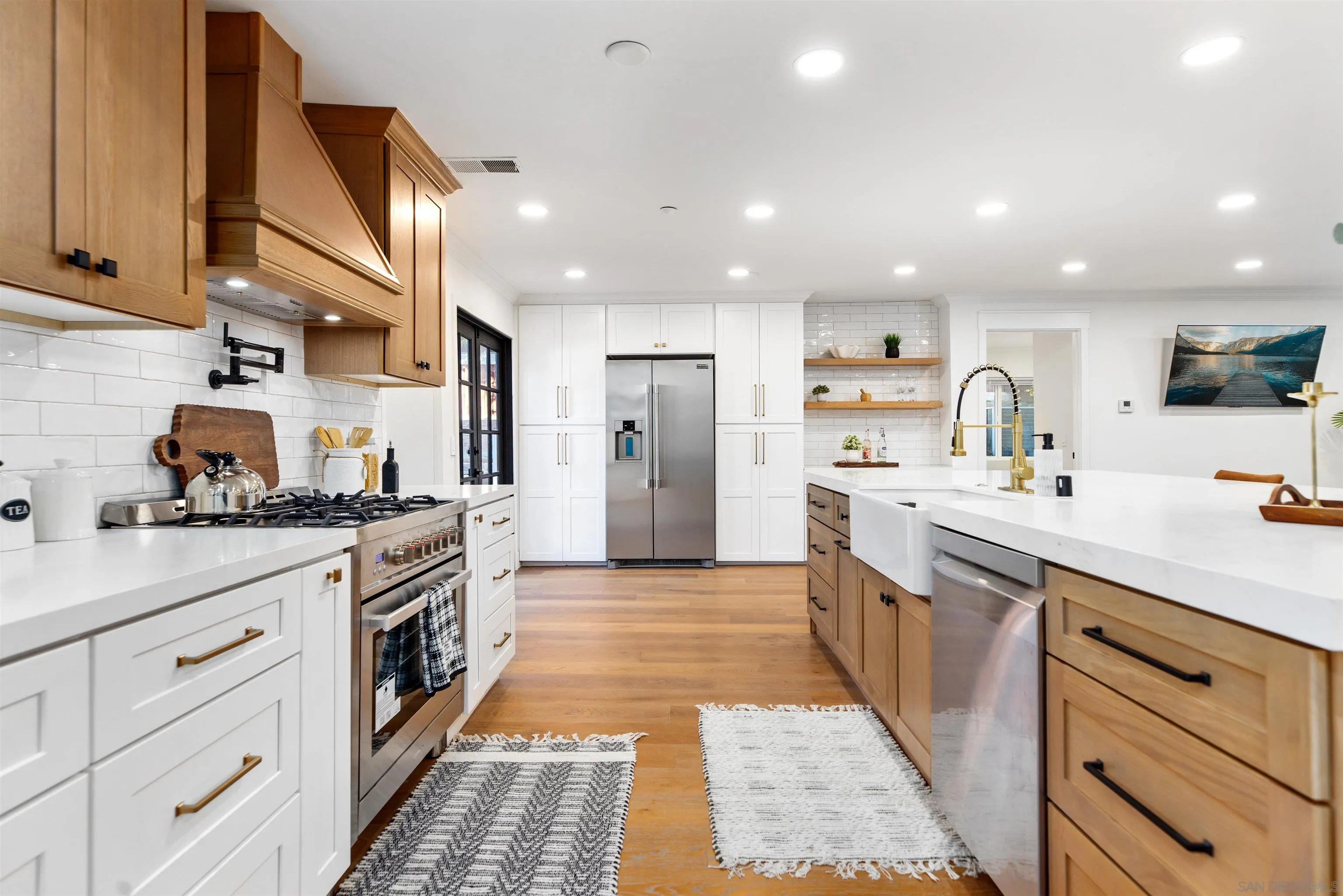 https://cdn.realtyfeed.com/cdn/127/250042408/4a0cf51b85f4319c8f7c83690b2e4d72.webp