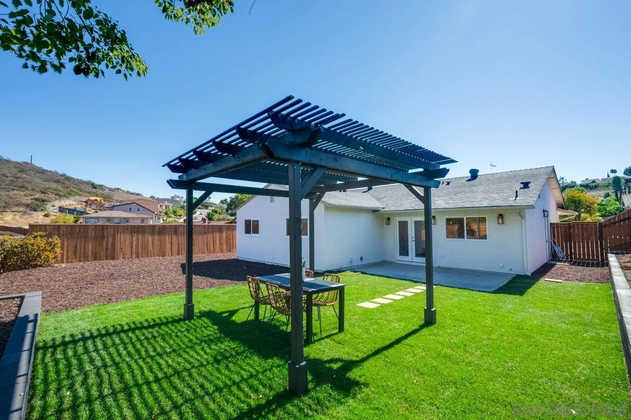 https://cdn.realtyfeed.com/cdn/127/250042414/17d6ef095cd081da361c402c95f75a07.webp