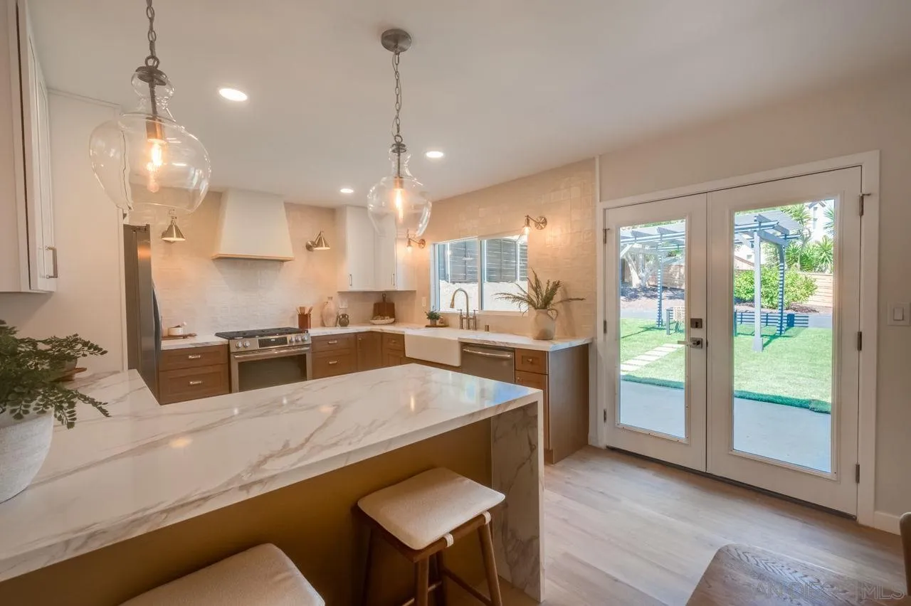 https://cdn.realtyfeed.com/cdn/127/250042414/21d3ec278f0192bb8bcdd244f4731feb.webp