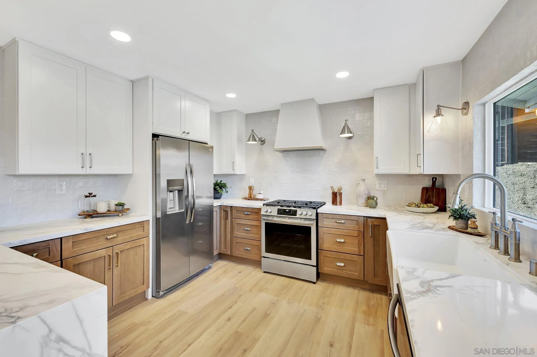 https://cdn.realtyfeed.com/cdn/127/250042414/9d6b4df91d5afec1b76298ec08c5d8a9.webp