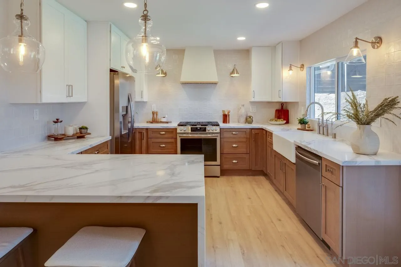 https://cdn.realtyfeed.com/cdn/127/250042414/b31364aa3830bf89825a3b75f7fde004.webp