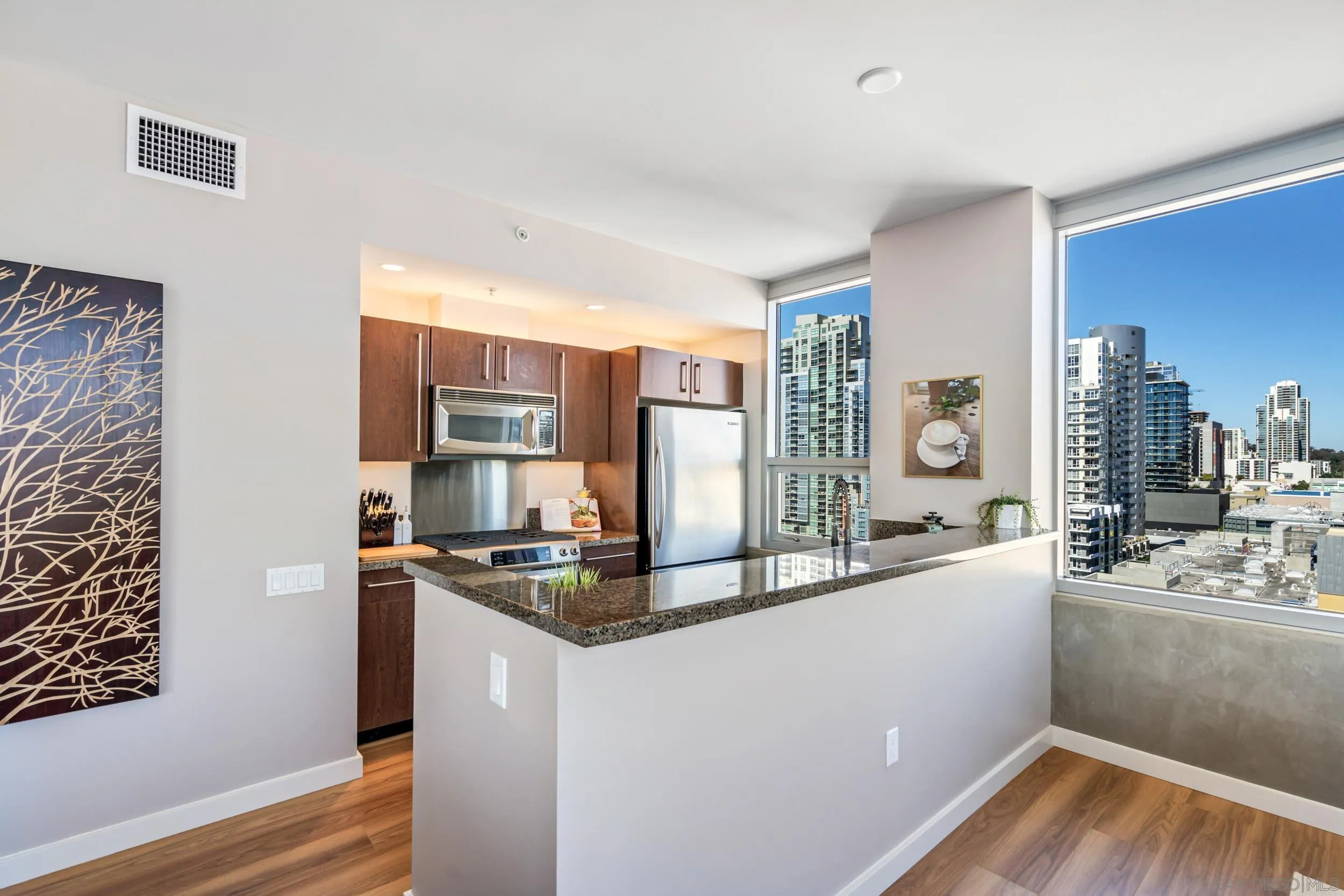https://cdn.realtyfeed.com/cdn/127/250042419/4addf0c058e6a8b3adf1e9fb36b938ee.webp